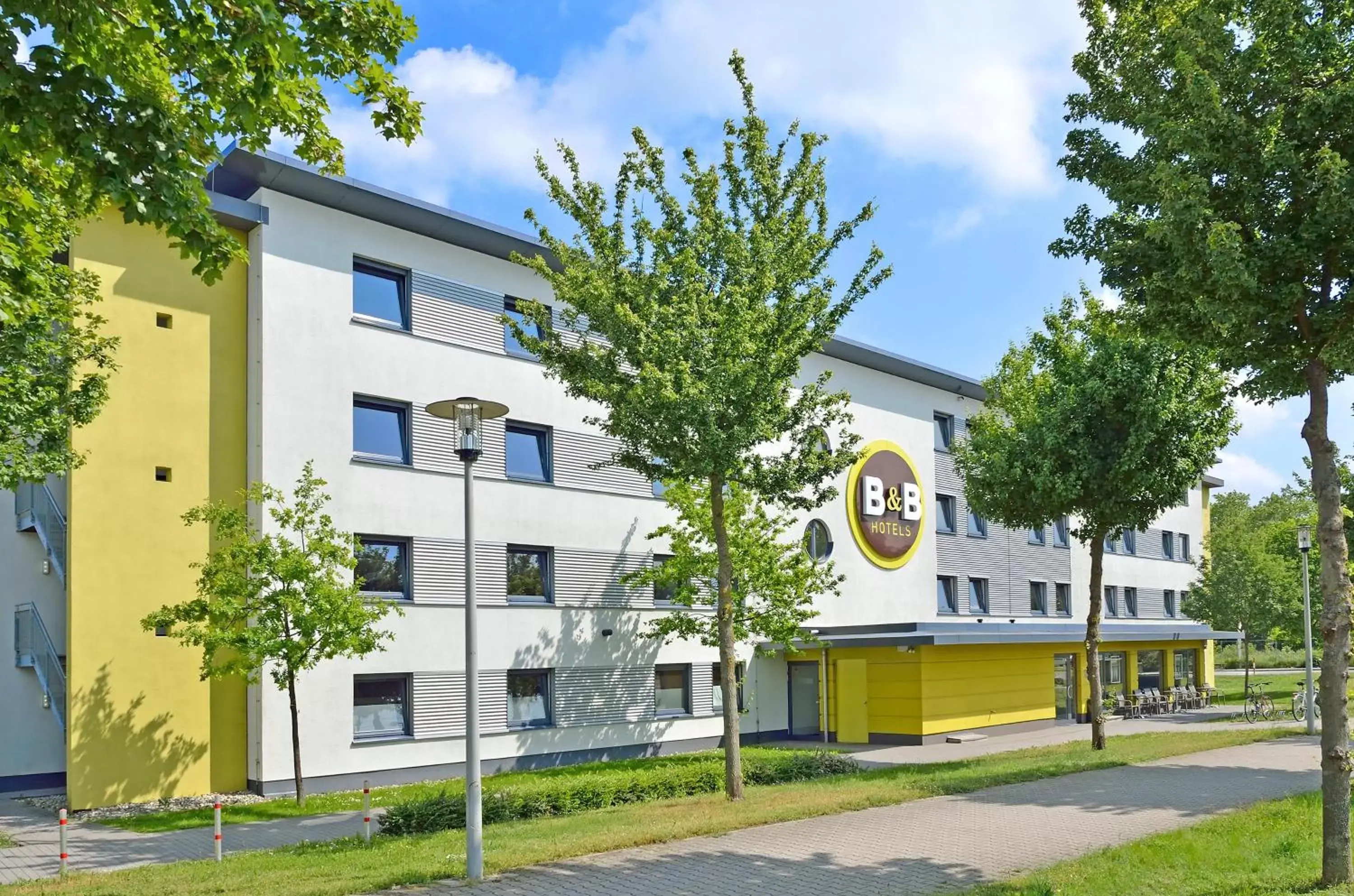 Property Building in B&B Hotel Mannheim