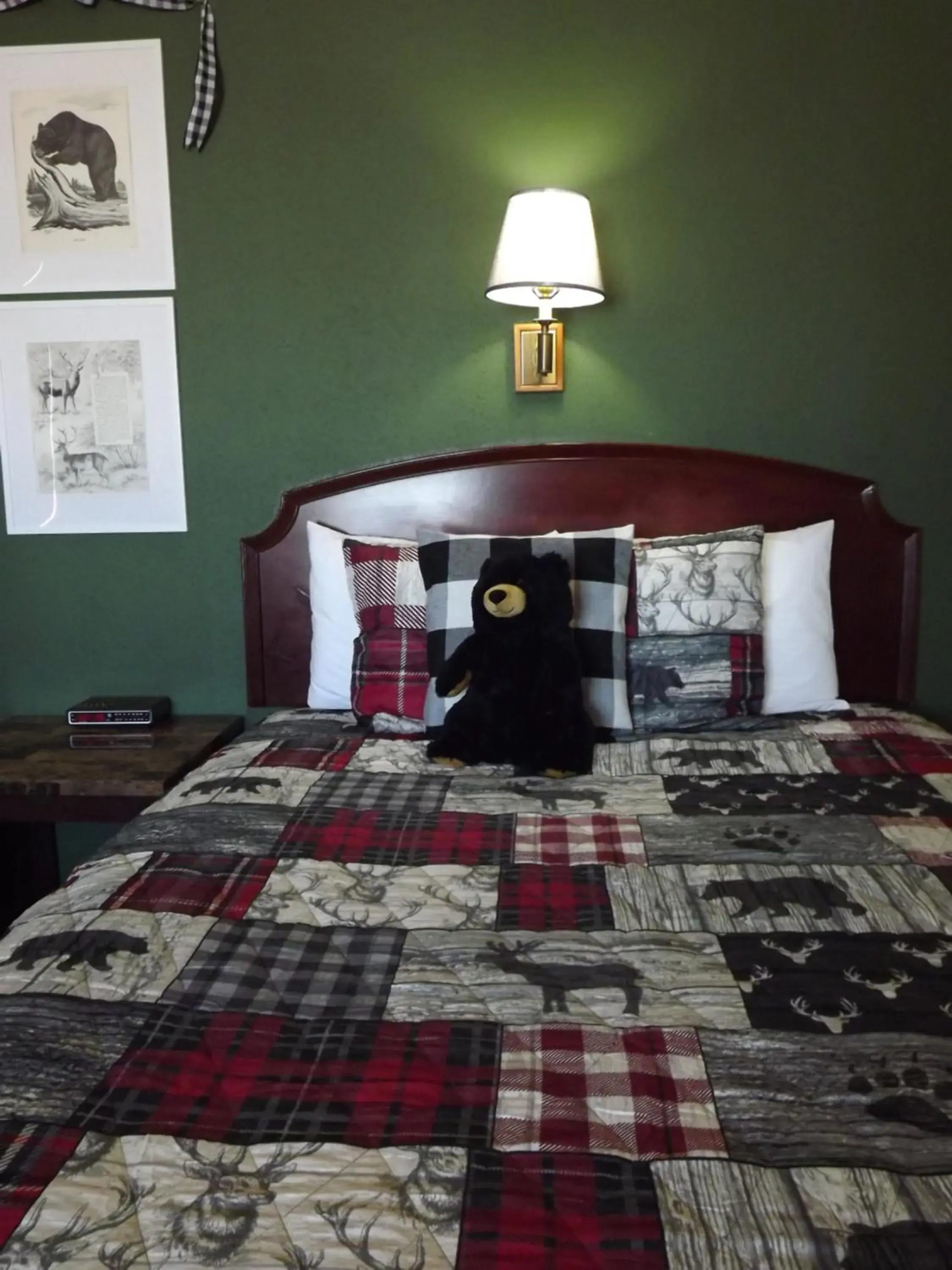 Bedroom, Bed in Crest Country Inn