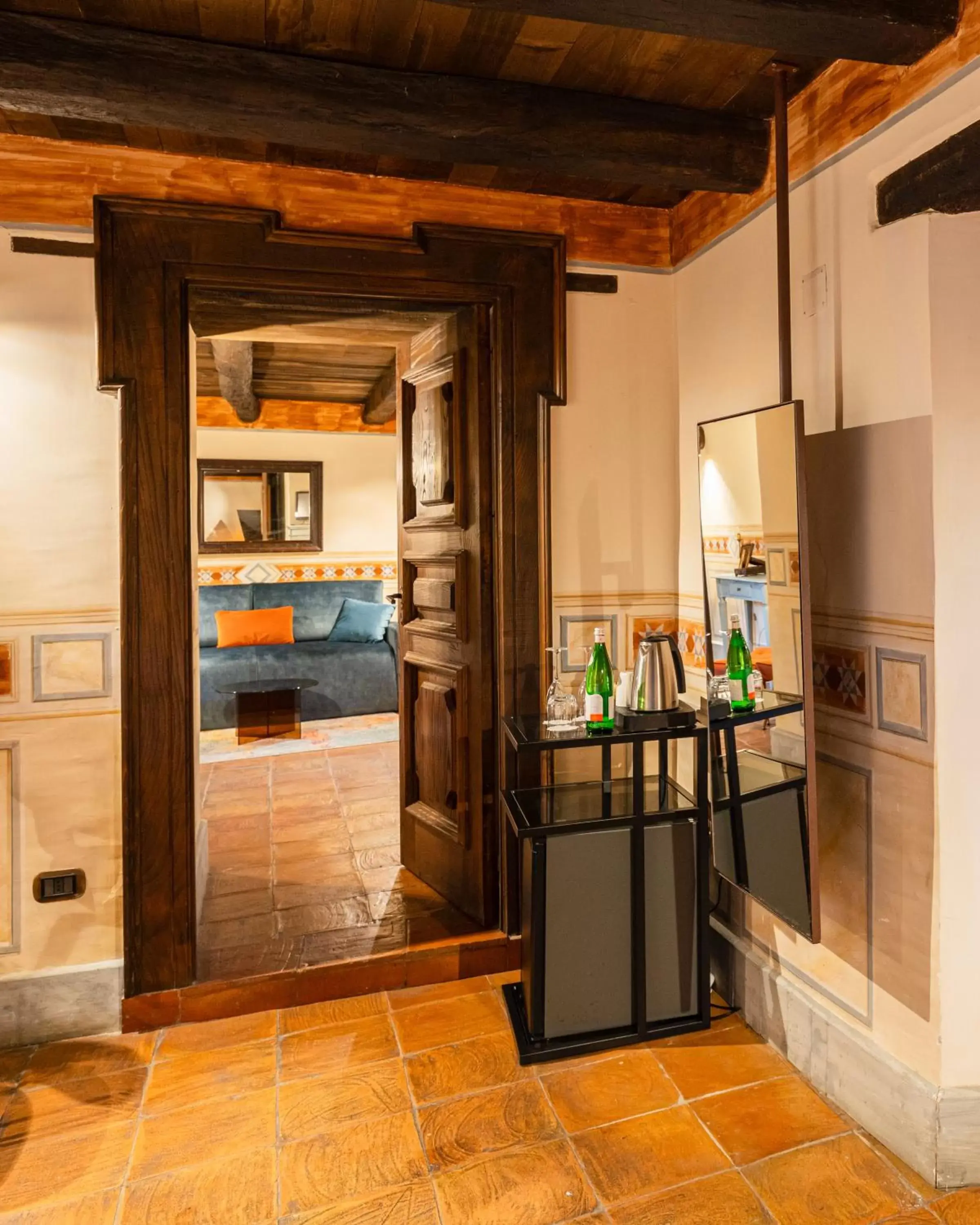 Seating area, Kitchen/Kitchenette in Castello di Limatola