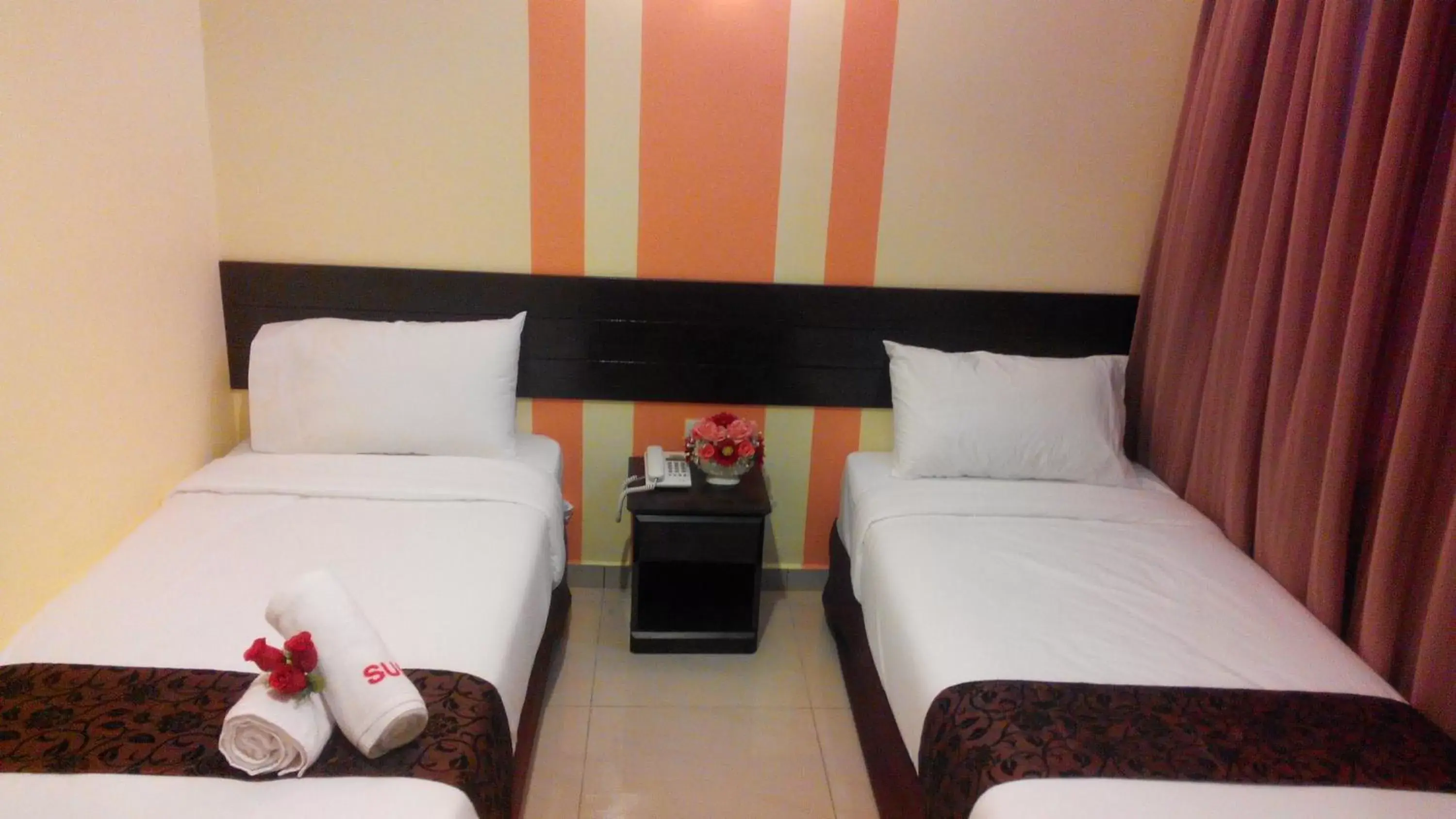 bunk bed, Bed in Sun Inns Hotel Pasir Penambang (KS Botanic)