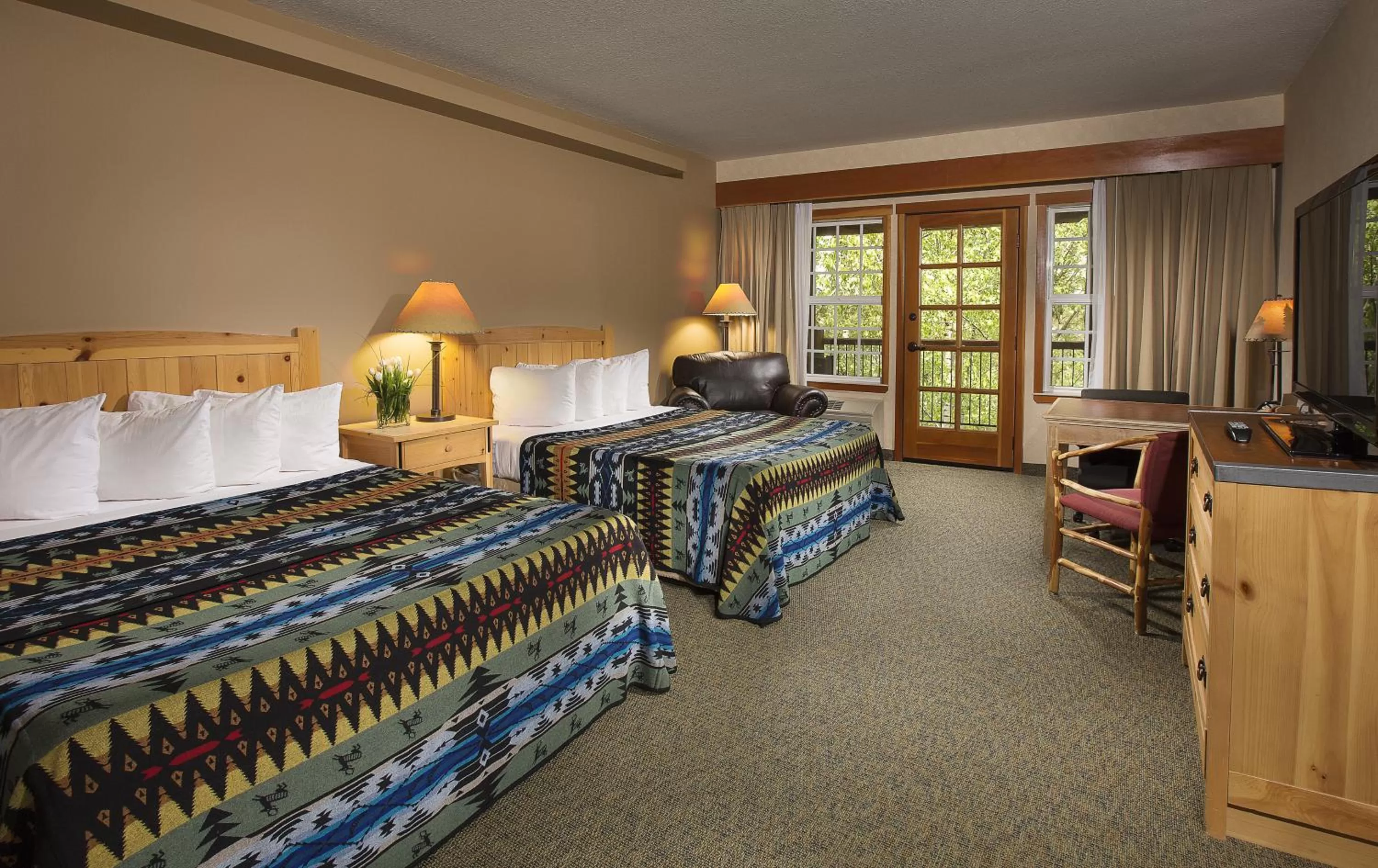 Bedroom, Bed in Heathman Lodge