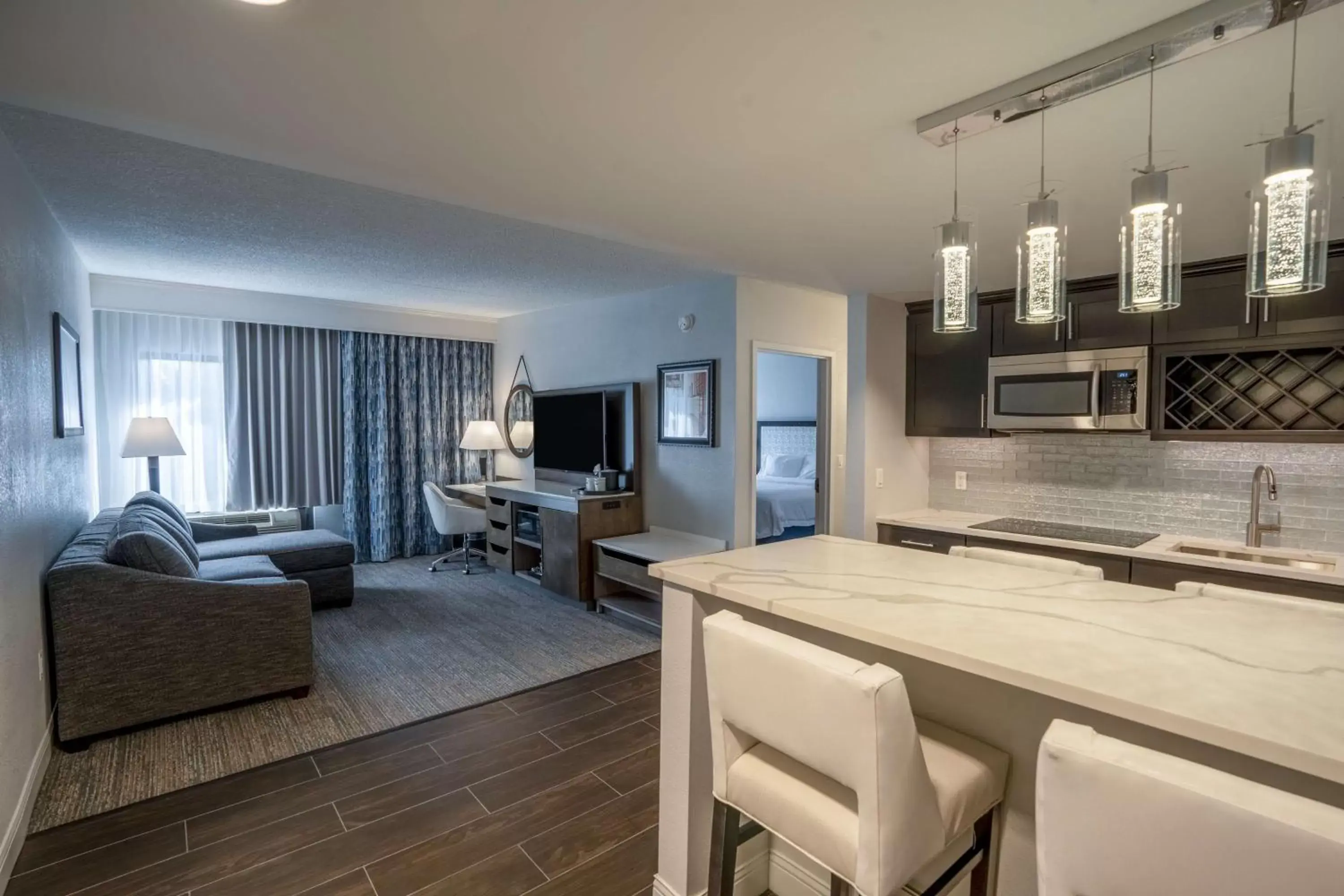 Bedroom, Dining Area in Hampton Inn & Suites Fairfield