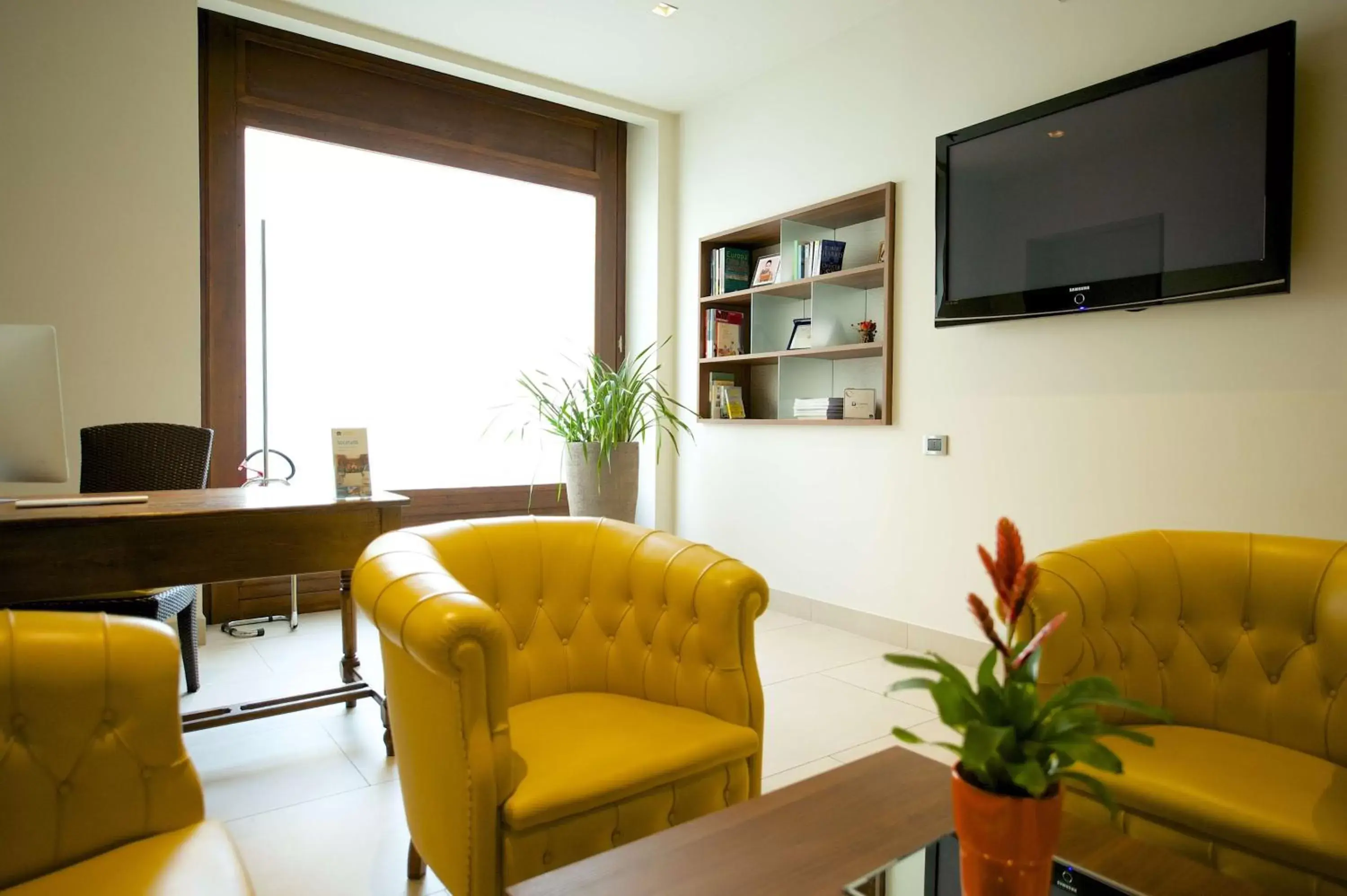 Lobby or reception, Seating Area in Best Western Hotel Luxor