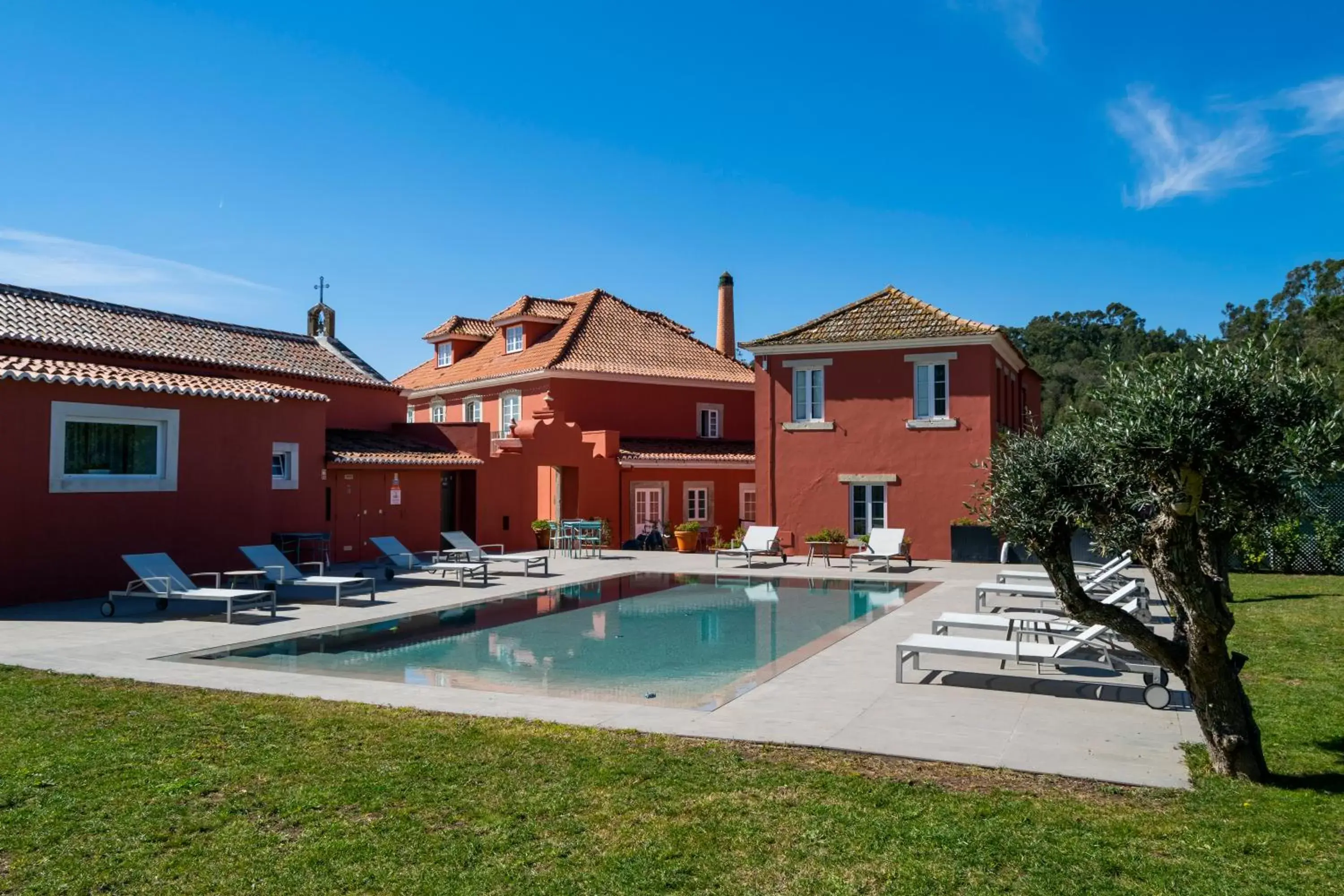 Swimming Pool in Paço do Bispo Boutique House