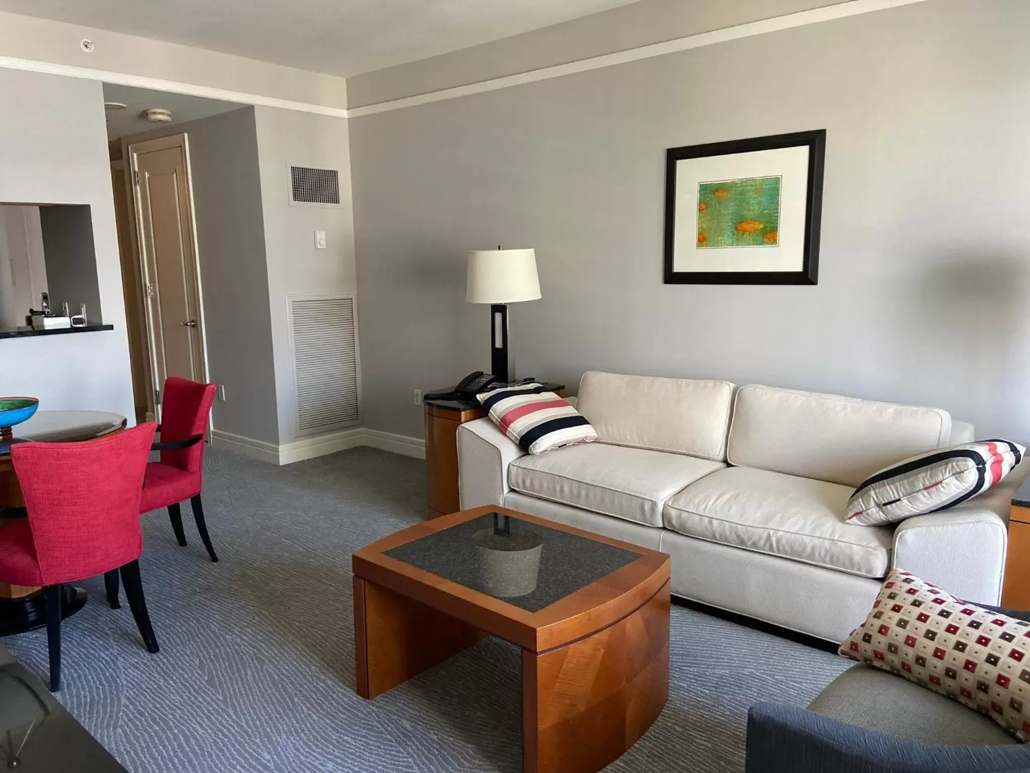 One-Bedroom Apartment in Four Seasons Hotel Miami - Luxury Private Residences One-Bedroom Apartment in Four Seasons Hotel Miami - Luxury Private Residences