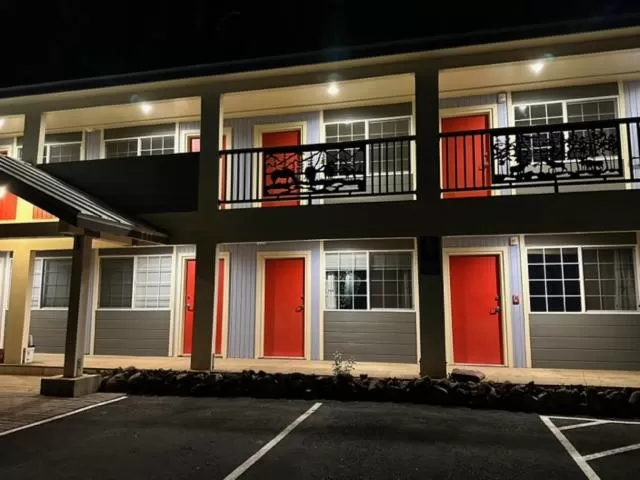 Crater Lake Gateway - Hwy 140