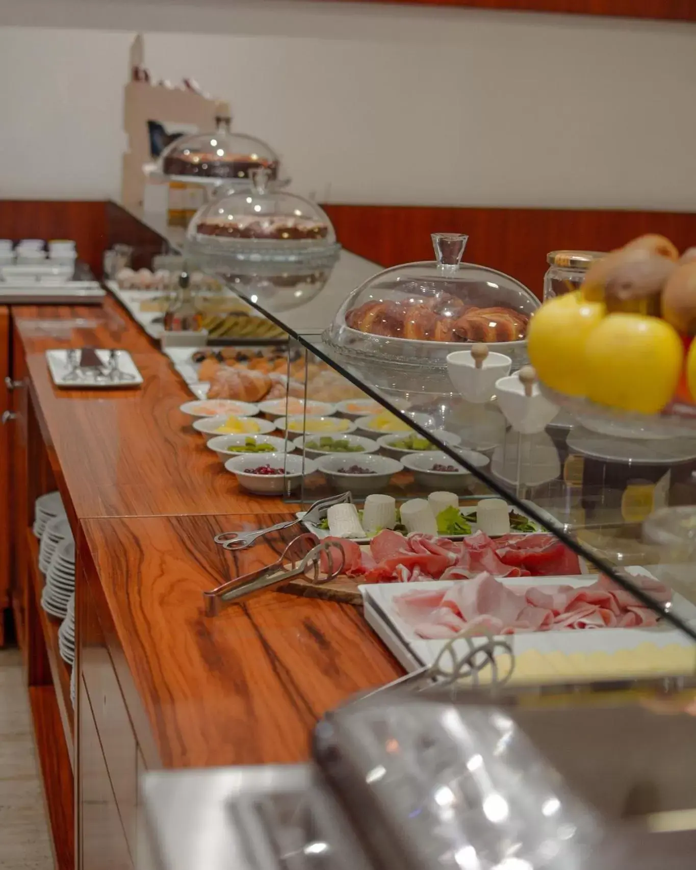 Breakfast, Food in Hotel dei Cavalieri Caserta - La Reggia