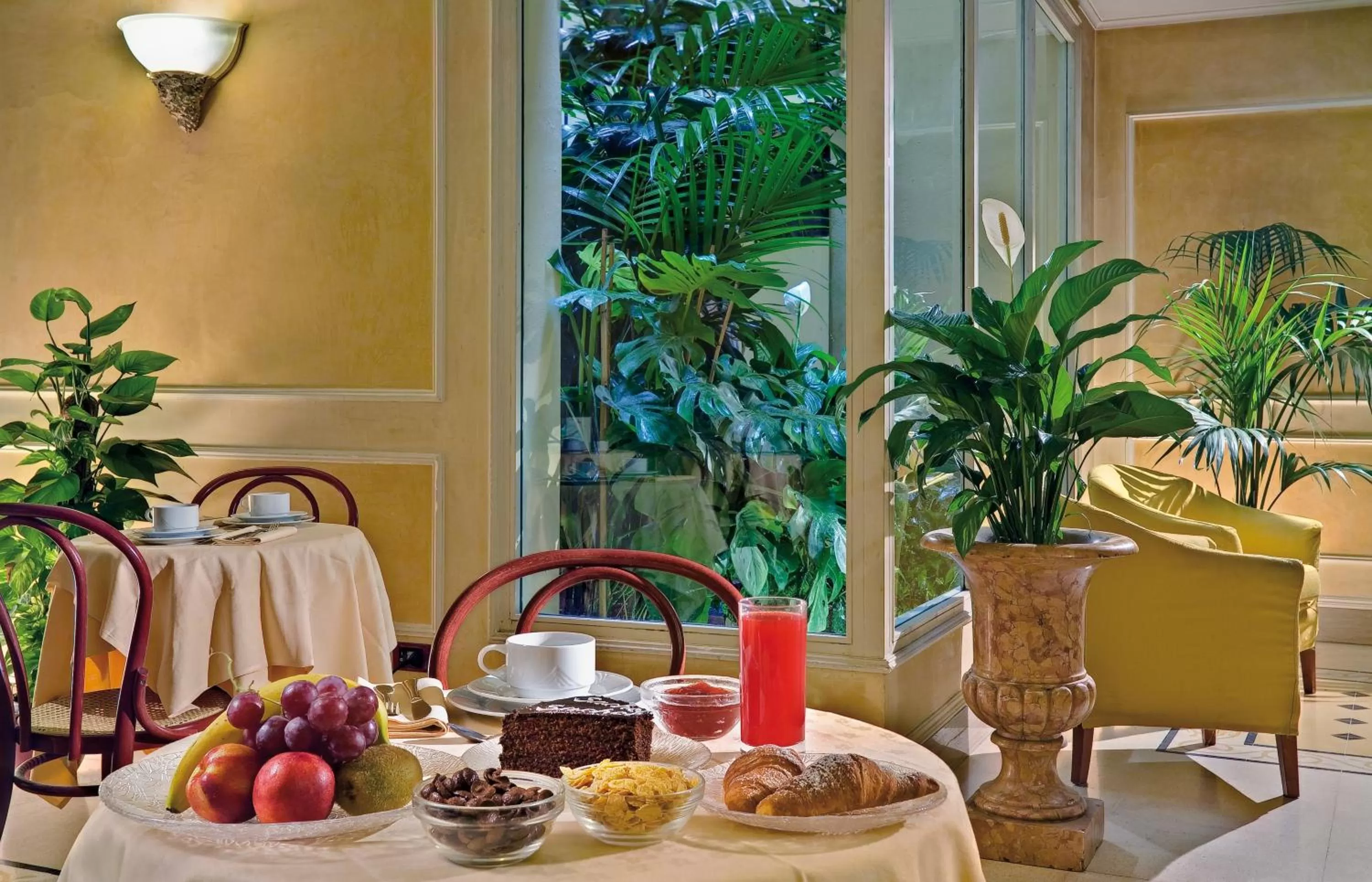 Food and drinks in Corona D'Italia