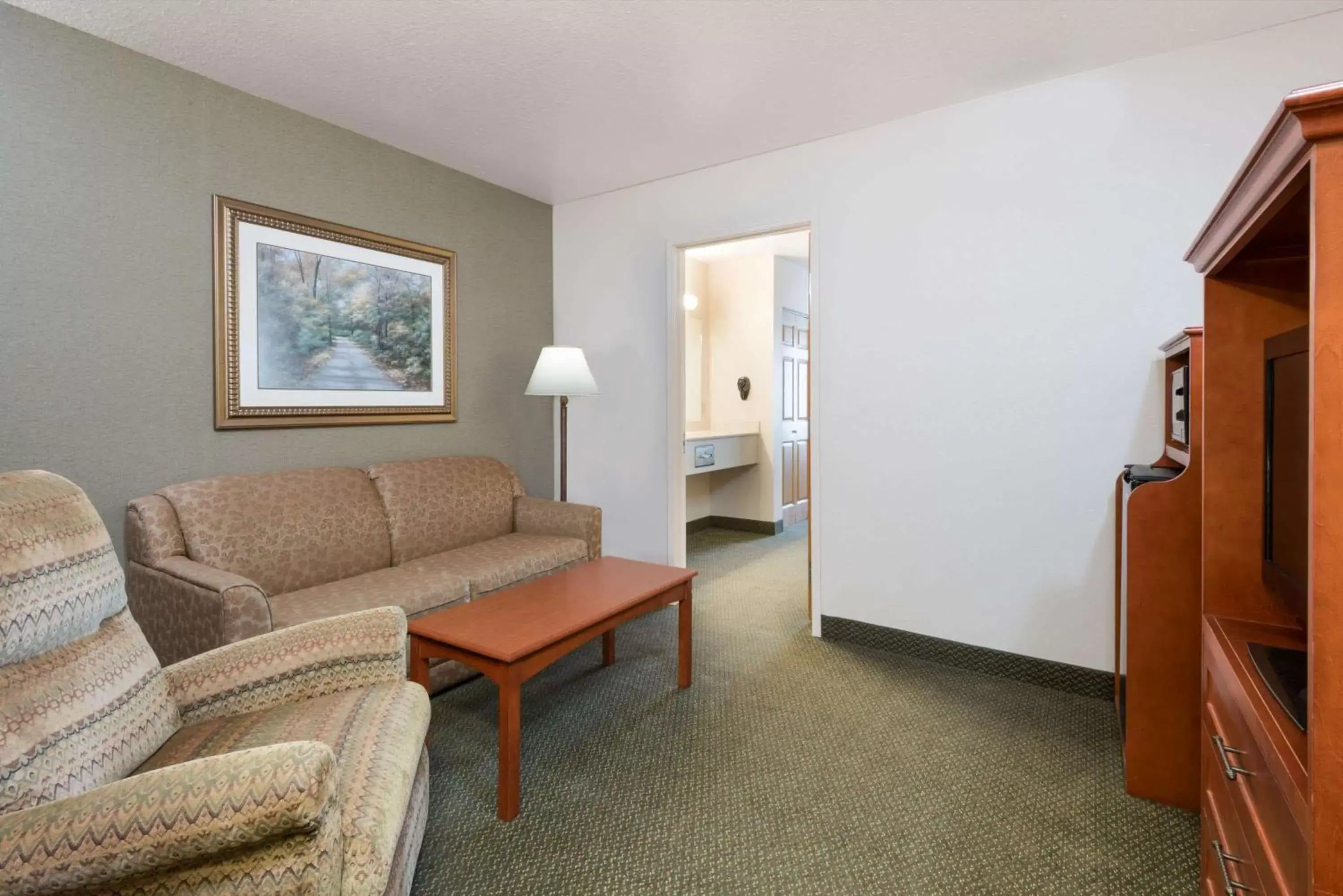 Photo of the whole room, Seating Area in Days Inn & Suites by Wyndham Bozeman