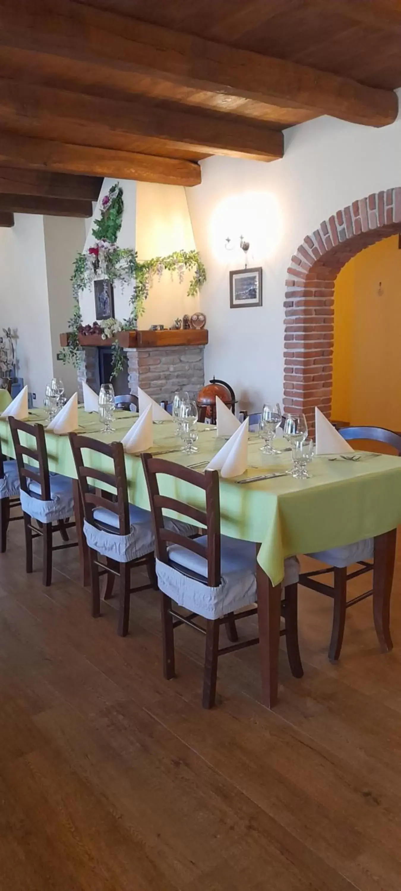 Restaurant/Places to Eat in Agriturismo Locanda dei Cacciatori