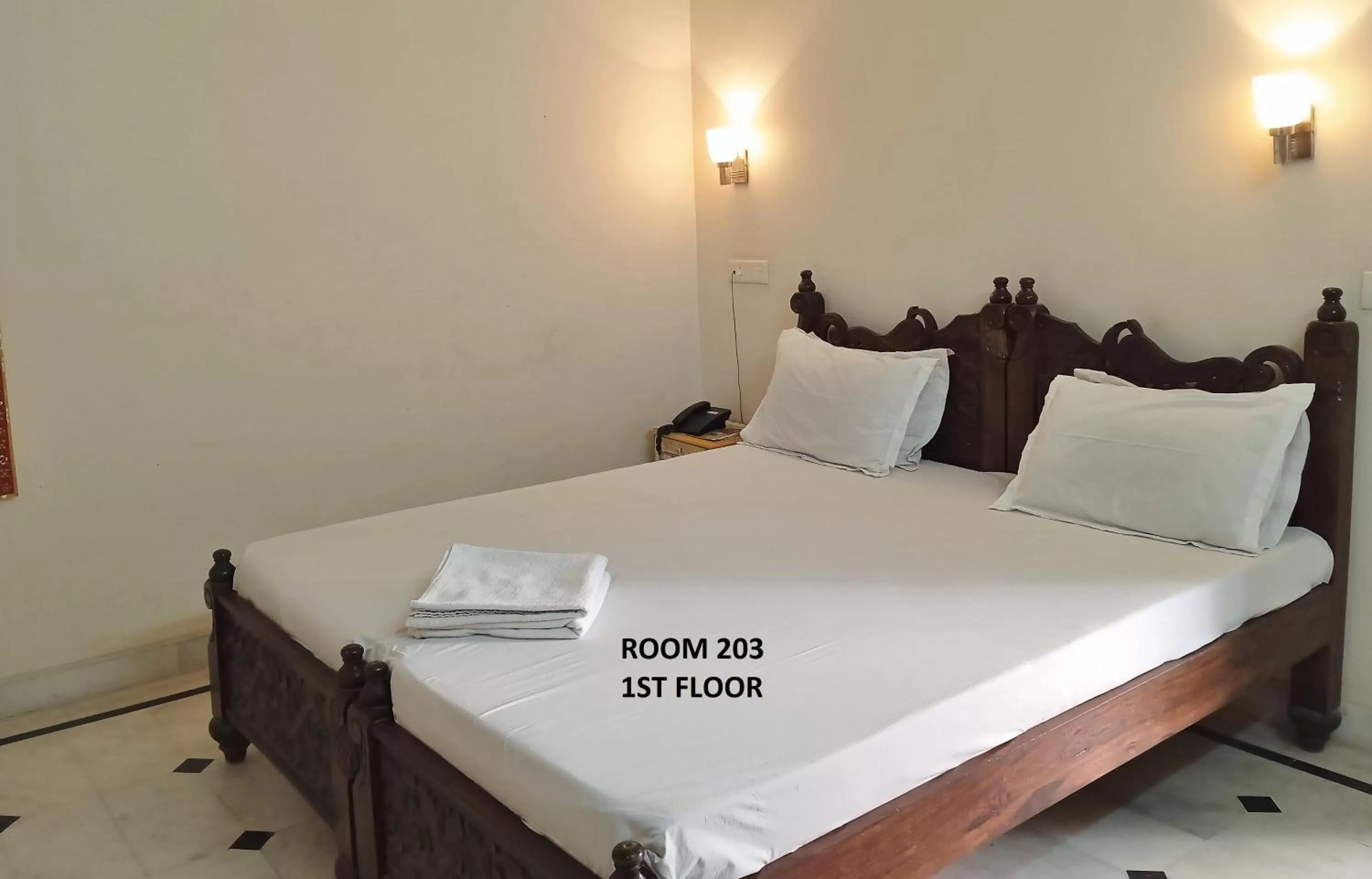 Bed in Rigmor haveli