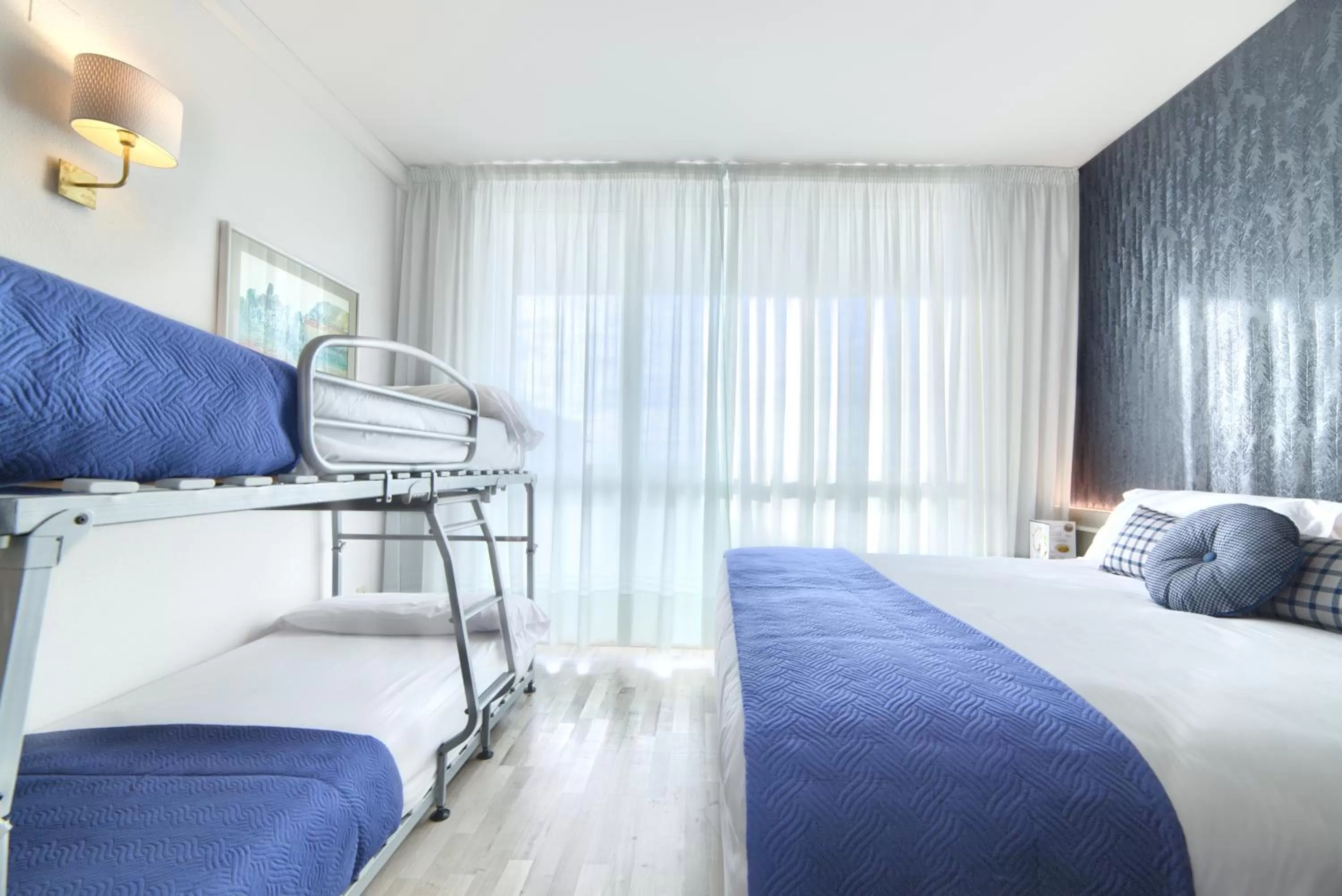 bunk bed, Bed in Hotel Luze El Villa