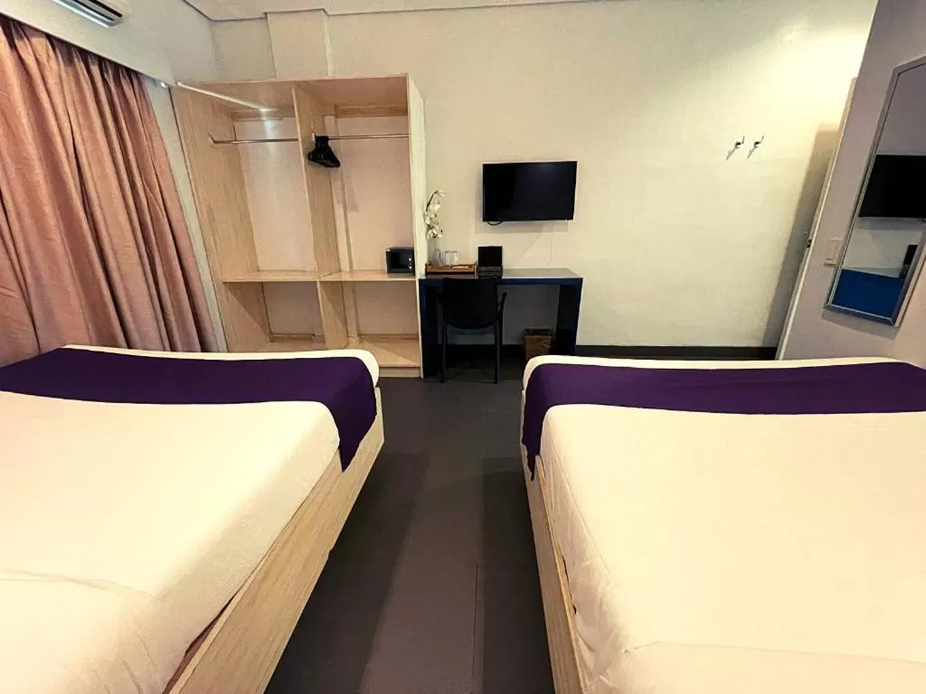 Bed in Treetop Suites