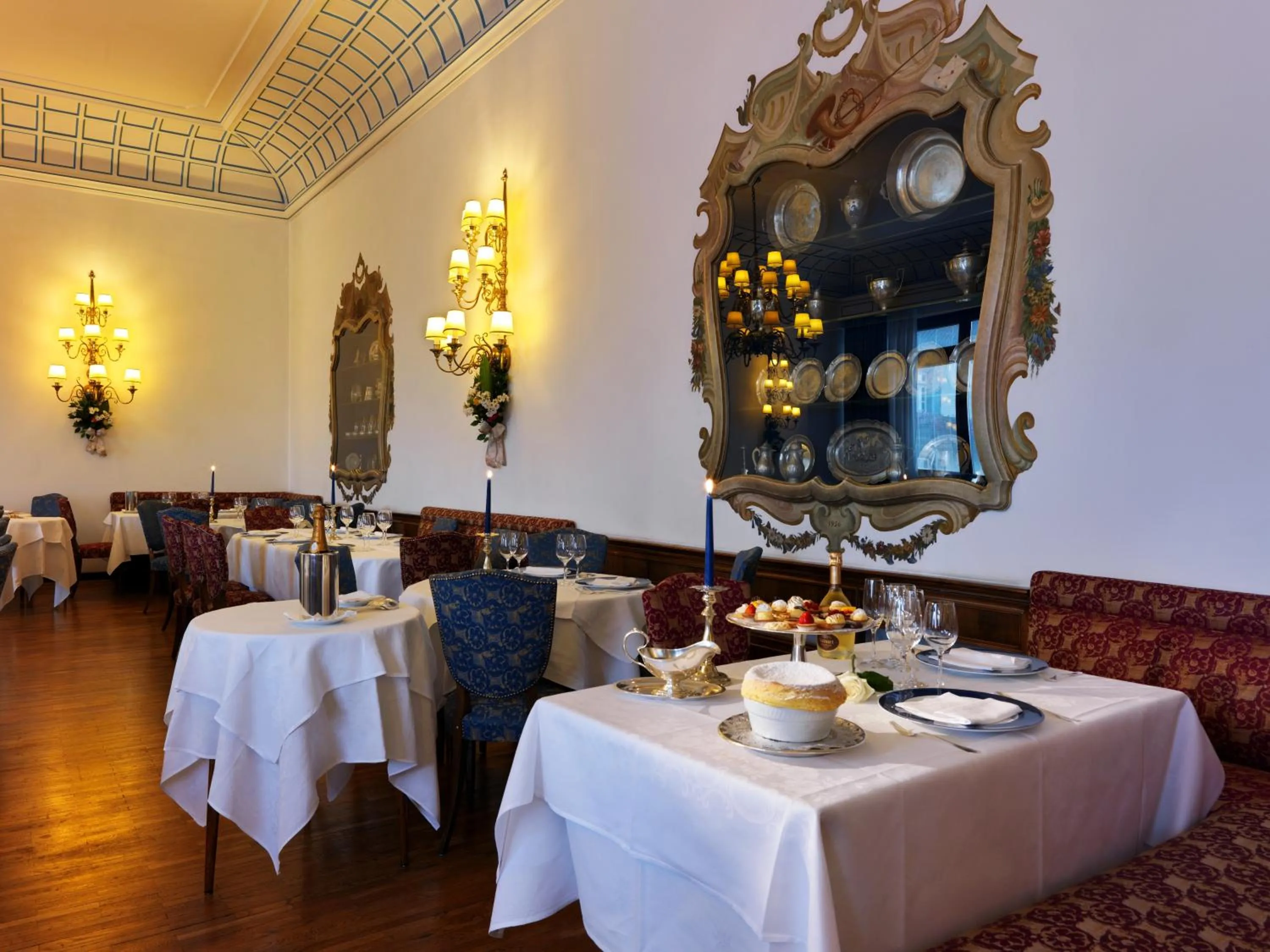 Restaurant/places to eat in Hotel De La Poste