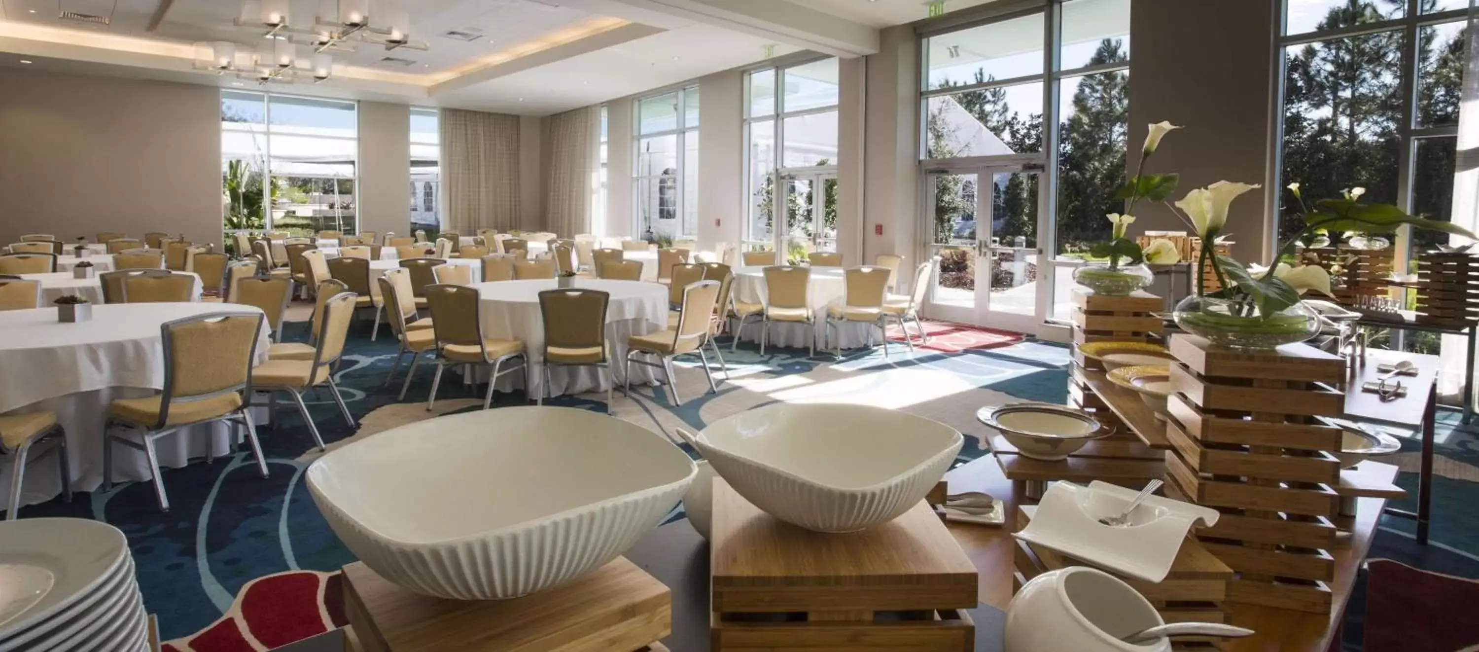 Meeting/conference room, Restaurant/Places to Eat in Hilton Orlando