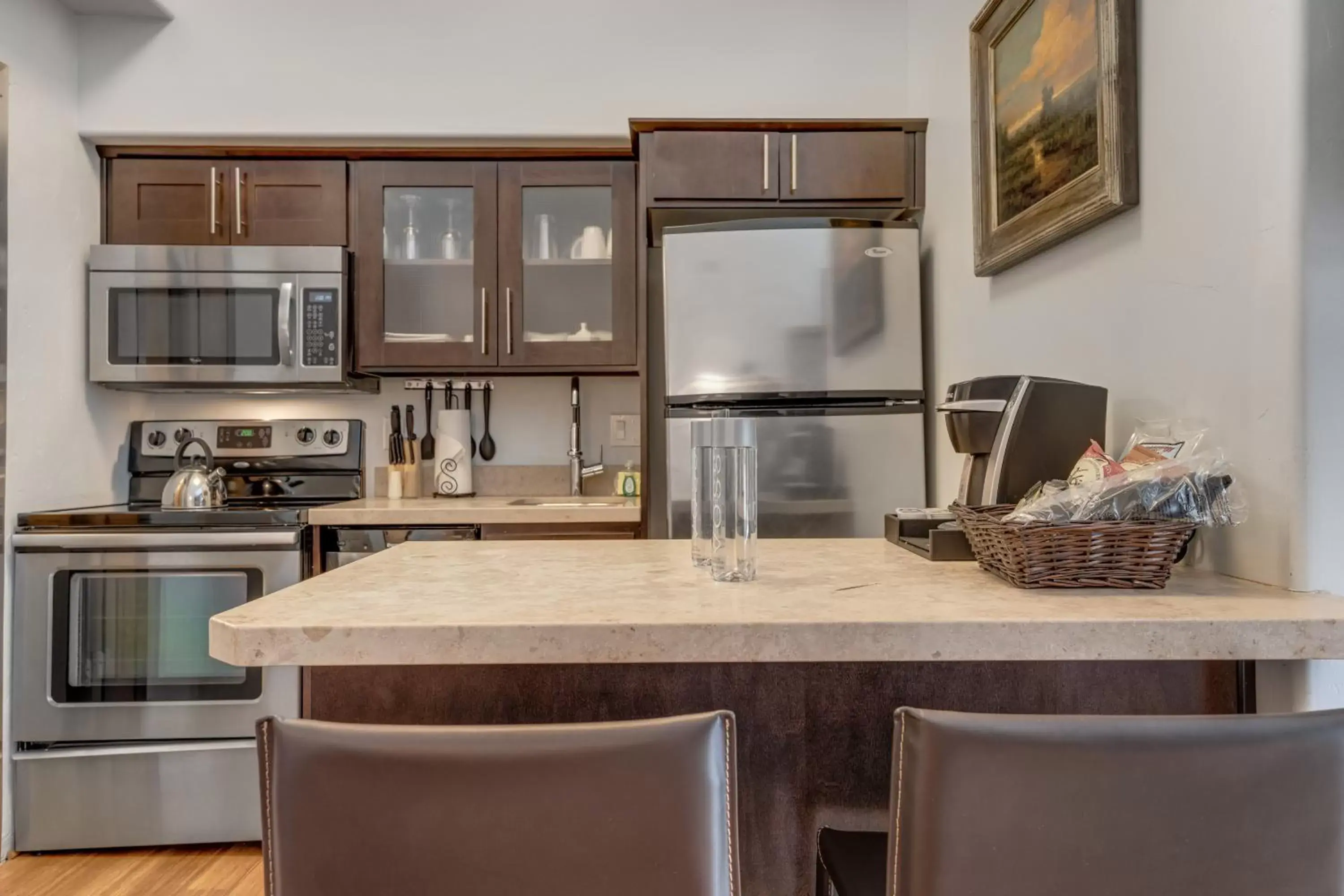 Kitchen/Kitchenette in The White Buffalo Club