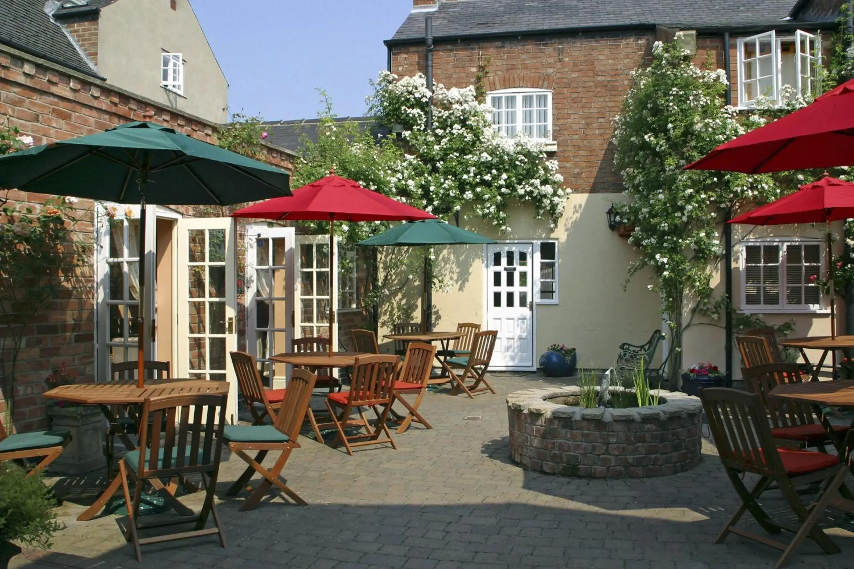 Patio, Patio/Outdoor Area in The Cottage Hotel