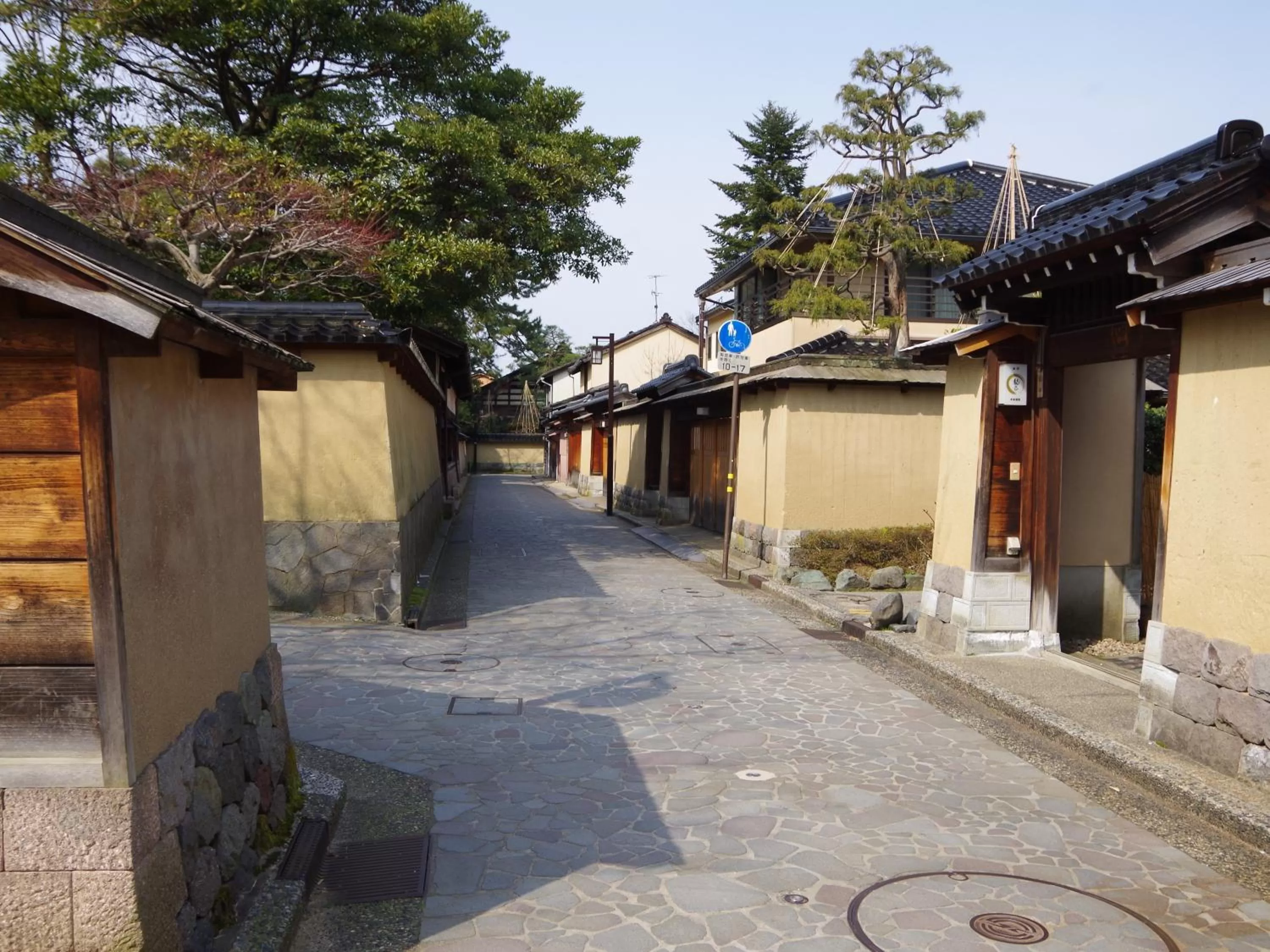 Nearby landmark in Hotel Wing International Premium Kanazawa Ekimae