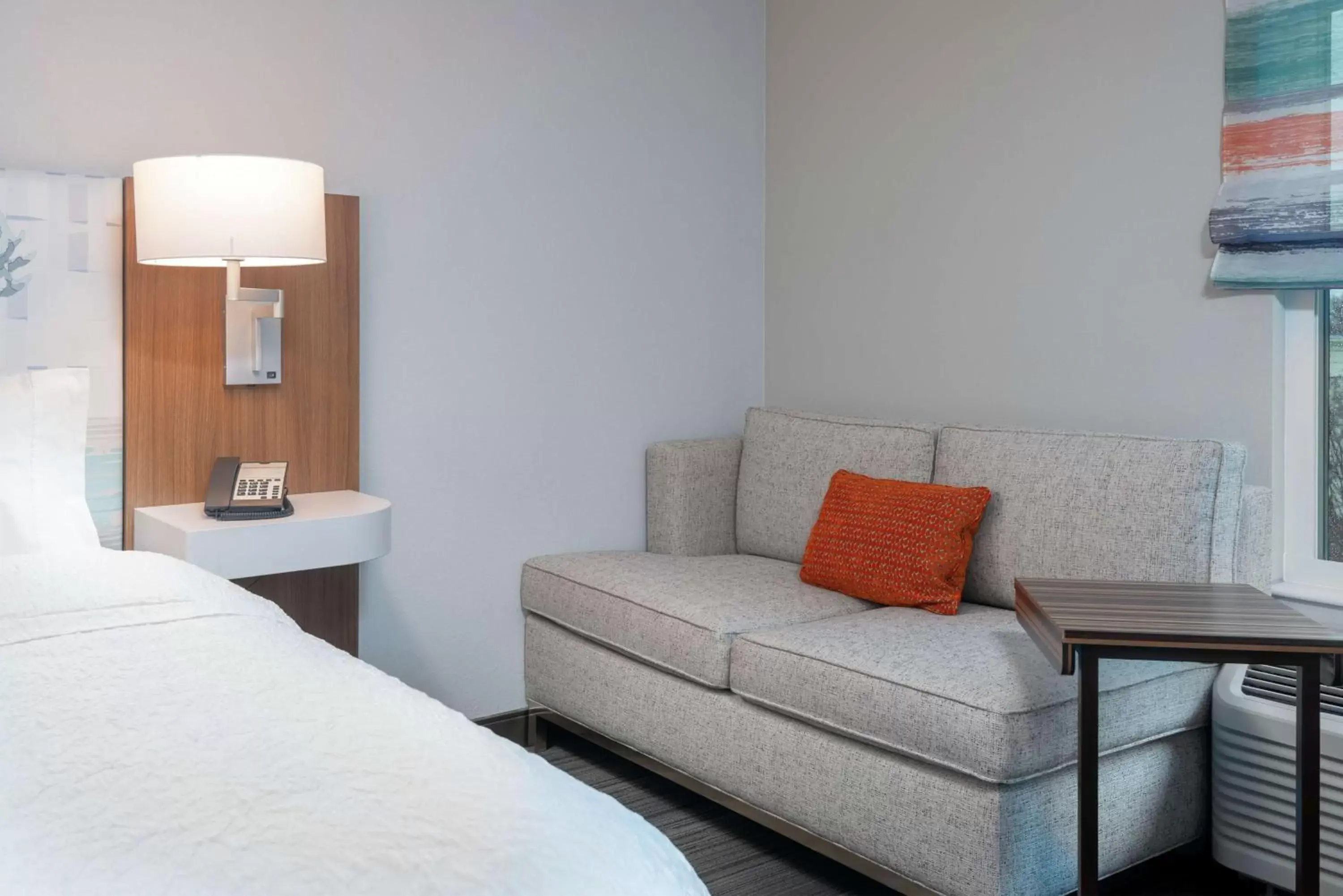Living room, Seating Area in Hampton Inn & Suites Atlanta Buckhead Place