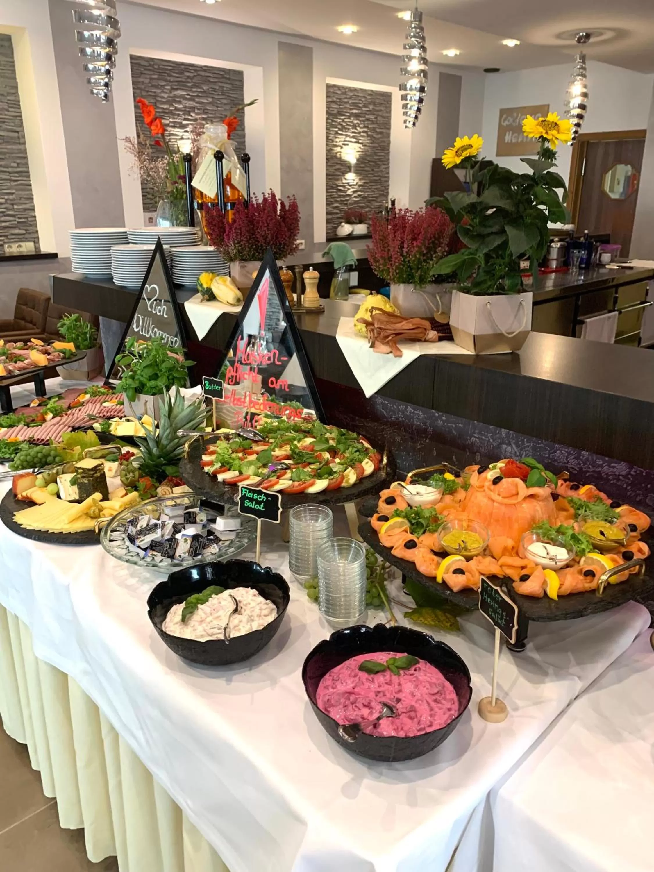 Food and drinks in Boutique Hotel Goldene Henne