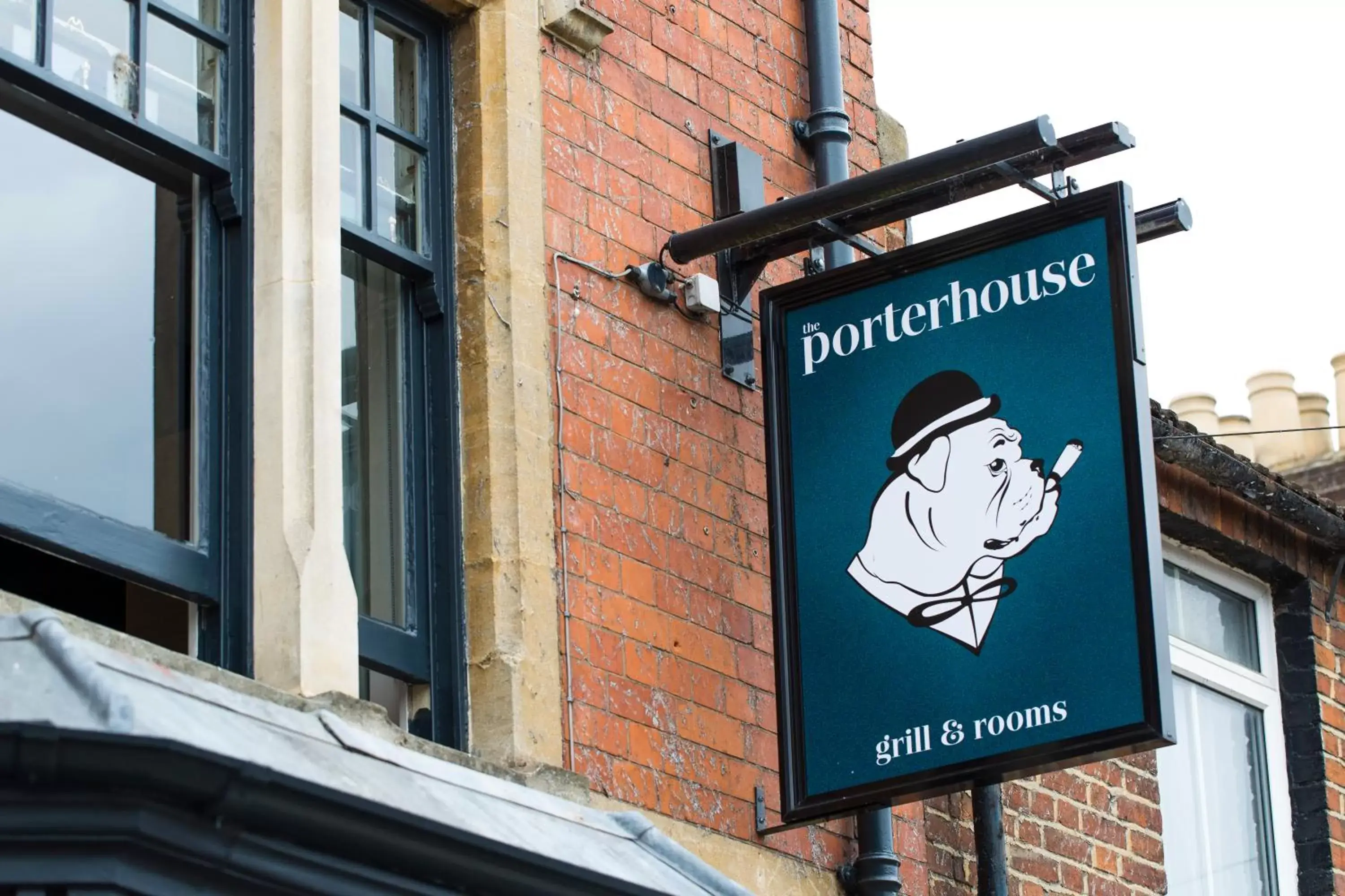 Facade/entrance, Property Logo/Sign in The Porterhouse grill & rooms