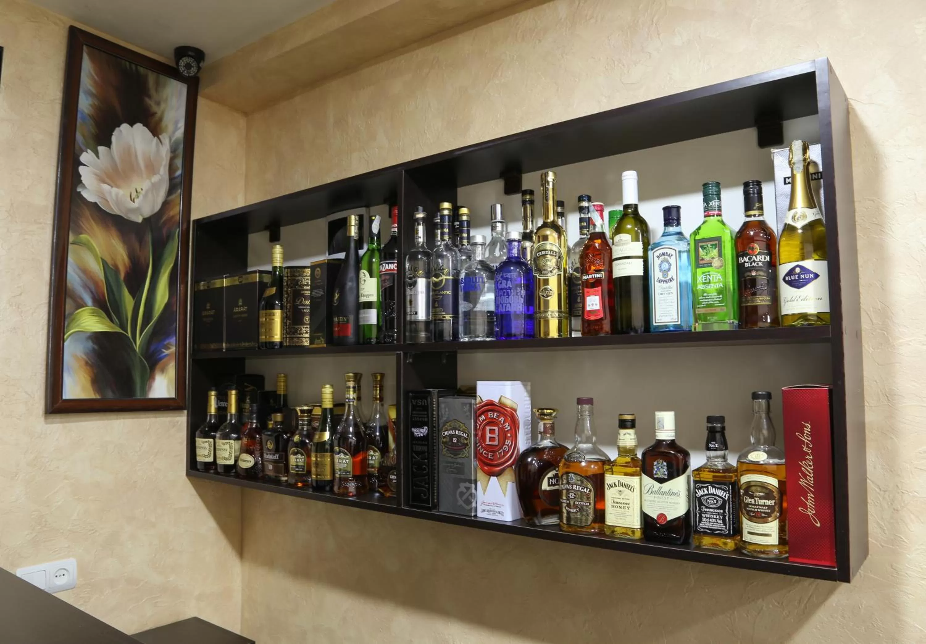 Alcoholic drinks in Lovely Hotel in Centre