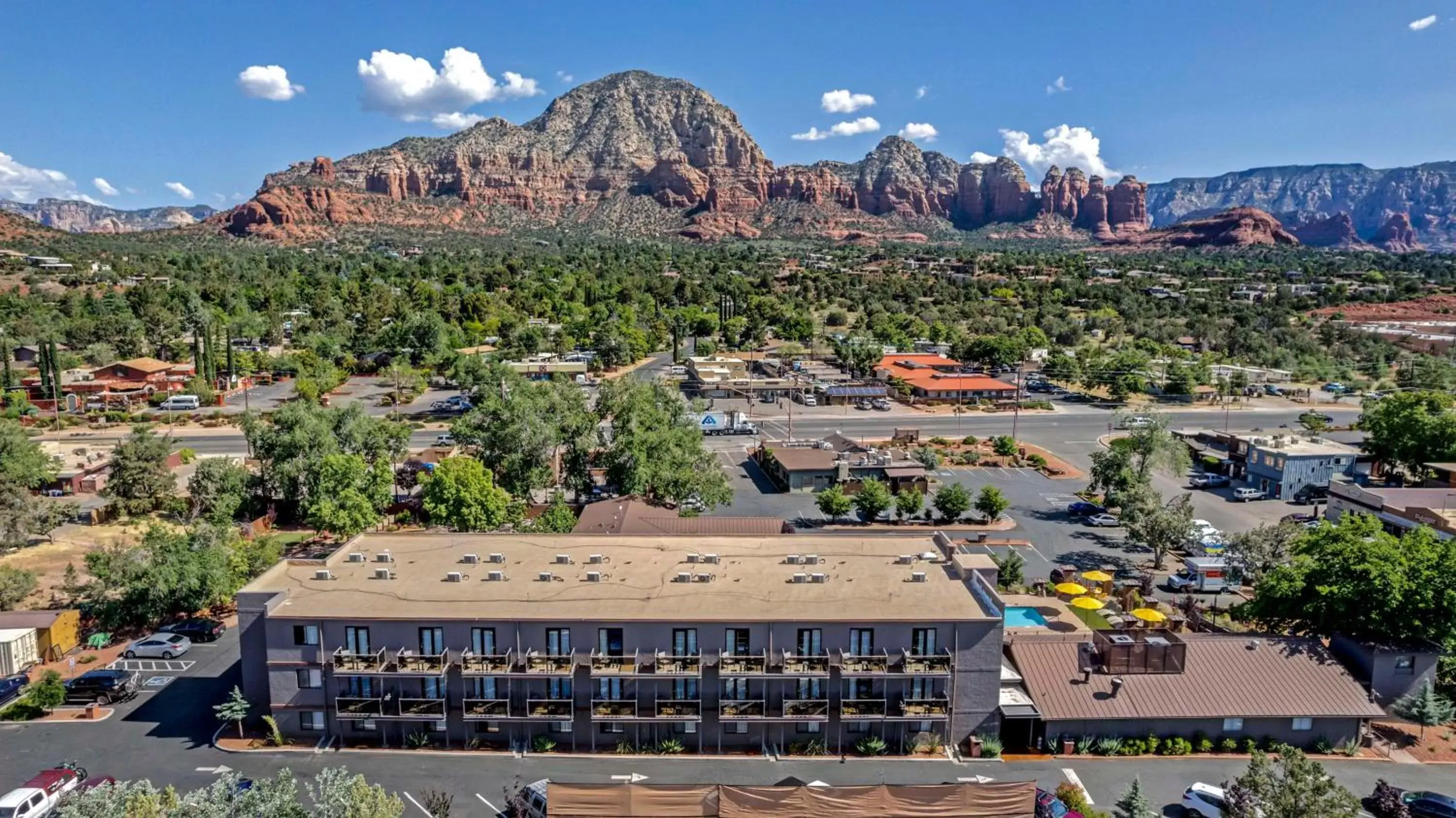 Property building, Bird's-eye View in Aiden by Best Western Sedona