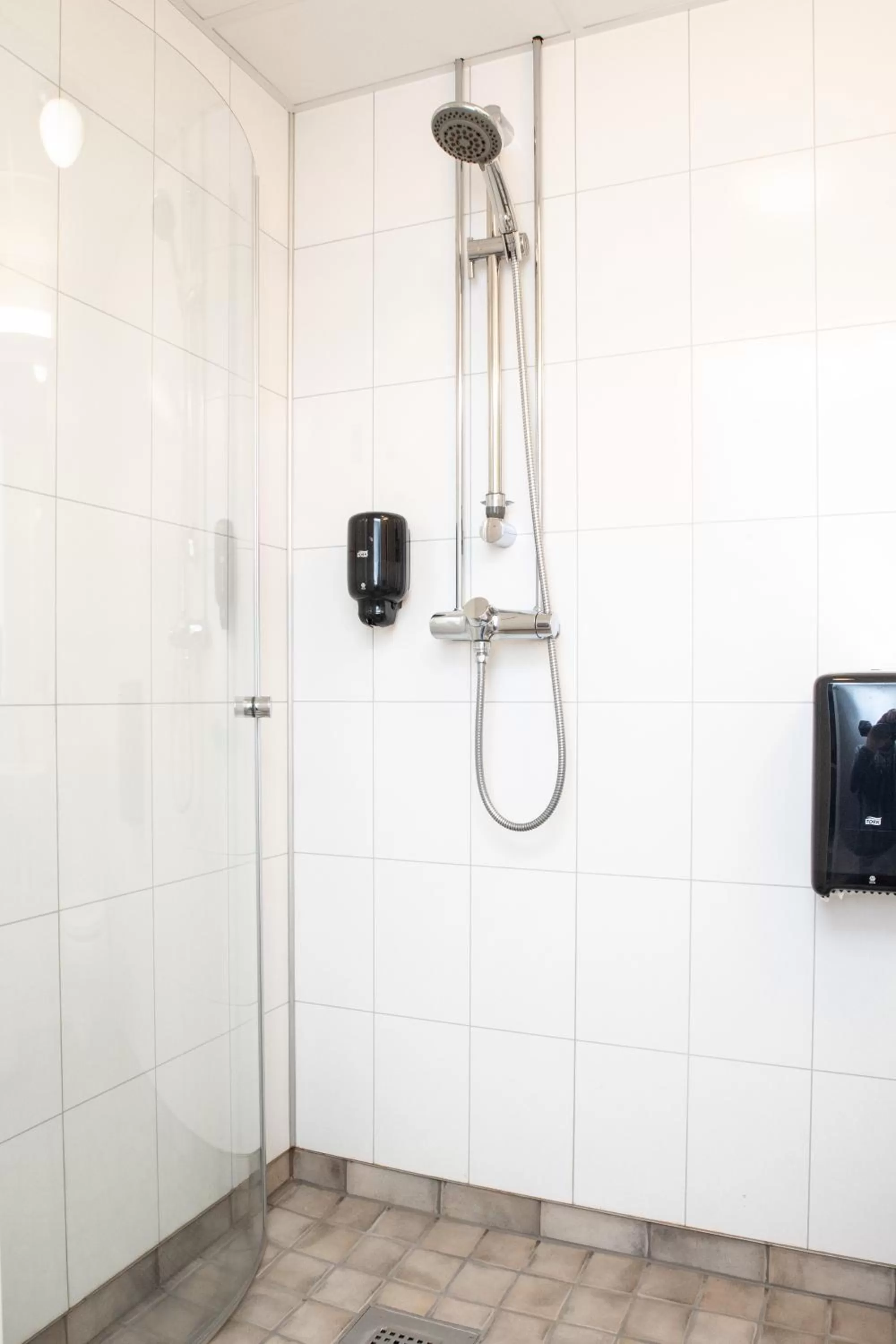 Shower in Fast Hotel Svolvær