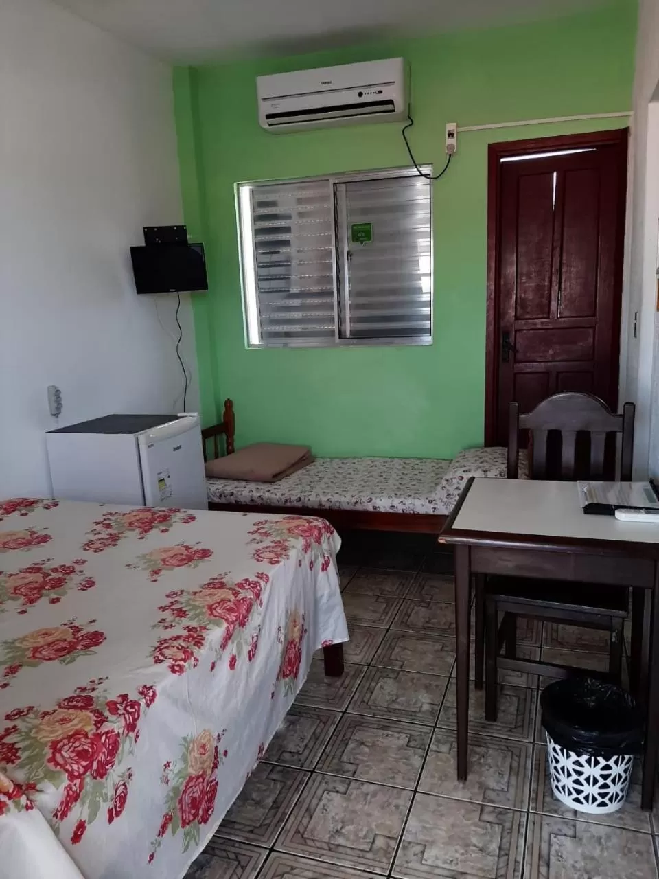 Bed in Pousada Canoas