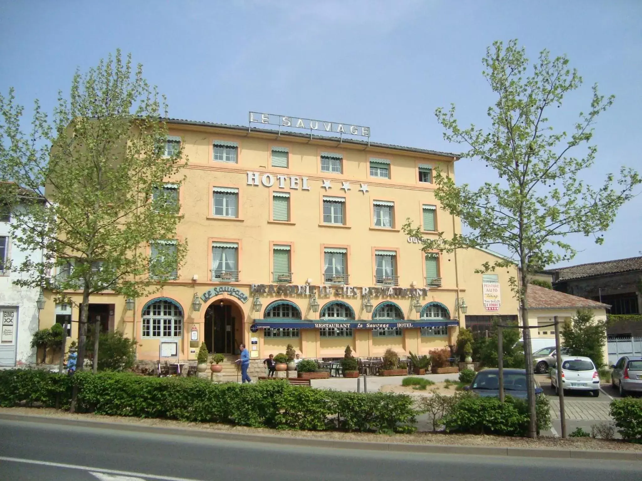 Facade/entrance, Property Building in Hôtel Le Sauvage