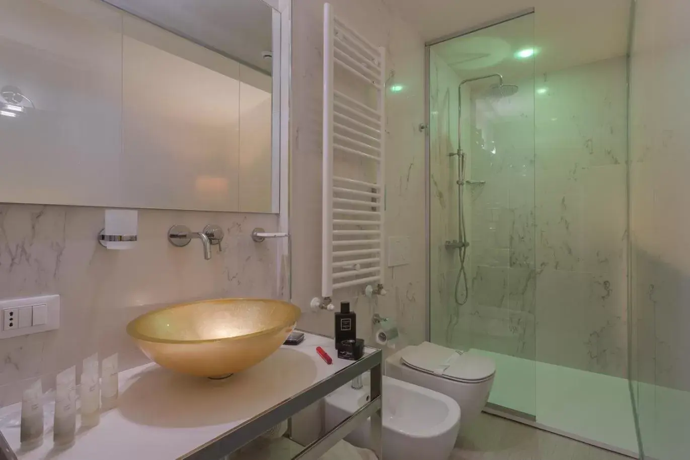 Shower, Bathroom in Battistero Residenza d'Epoca