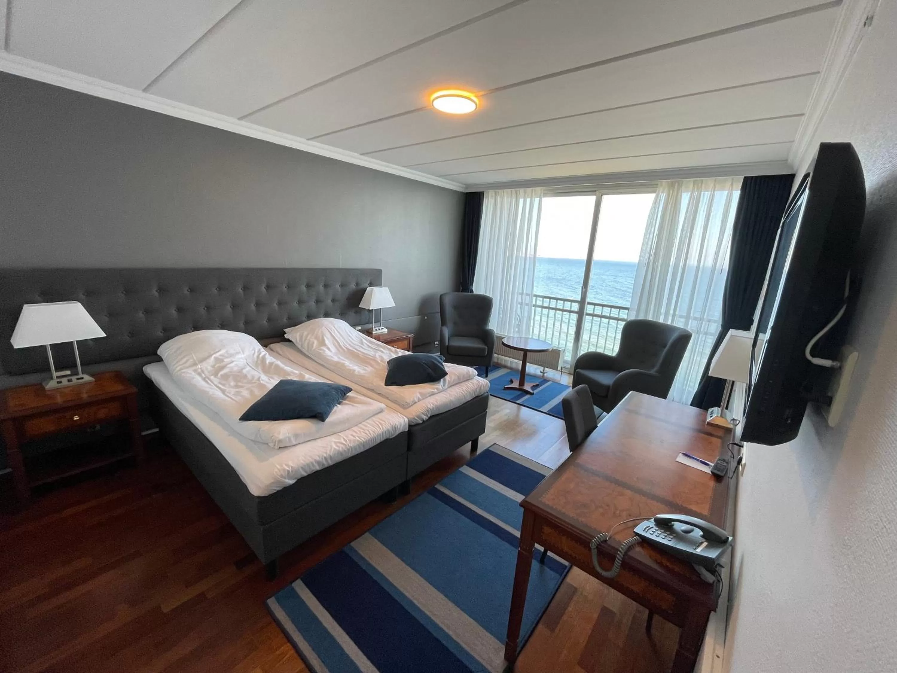 Double or Twin Room with Sea View in Helnan Marselis Hotel