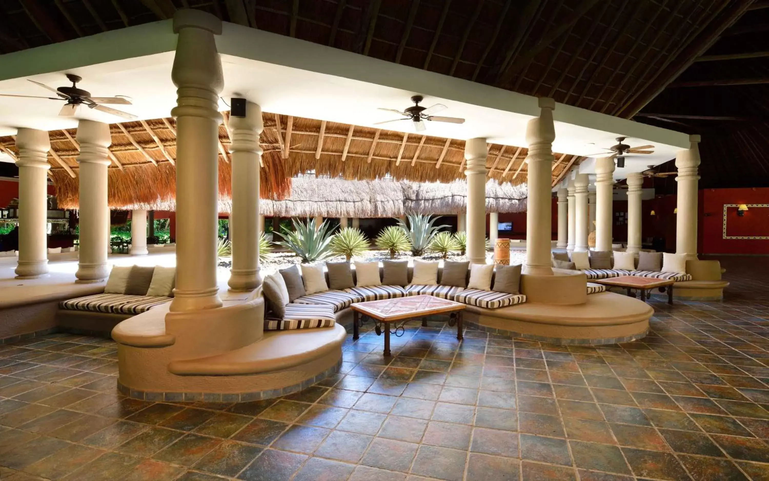 Lobby or reception in Catalonia Playa Maroma - All Inclusive