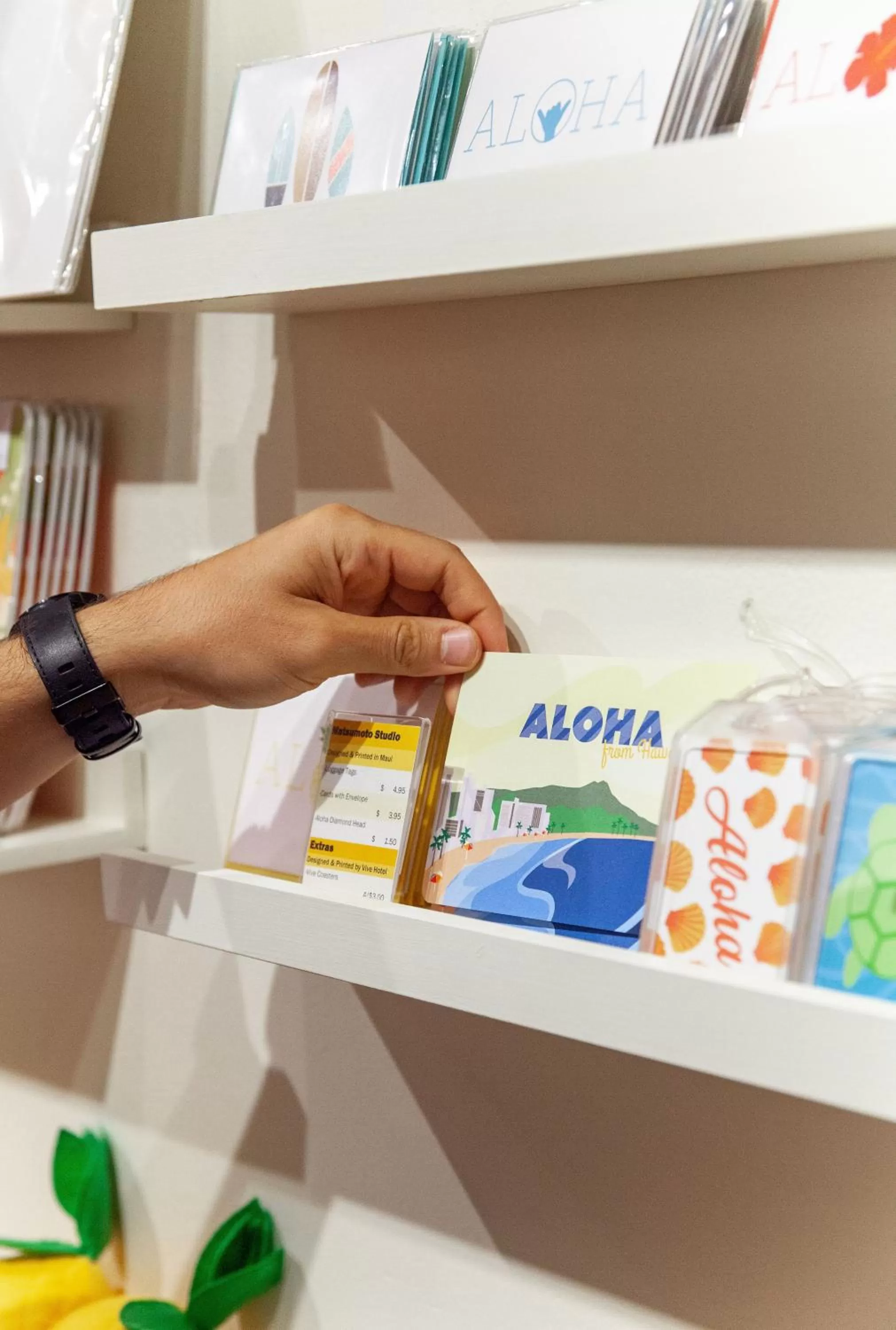 On-site shops in VIVE Hotel Waikiki