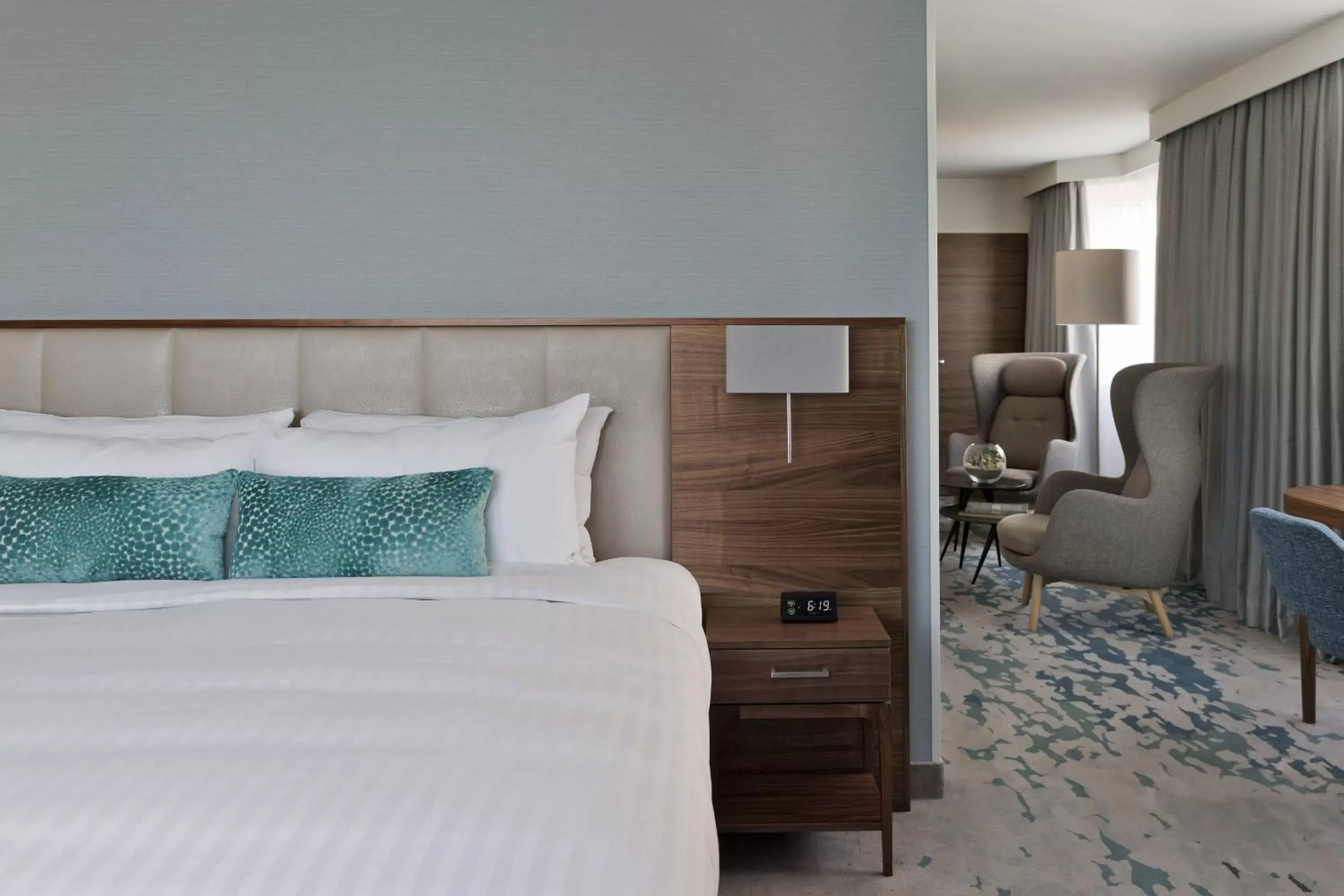 Bedroom, Bed in Vienna Marriott Hotel