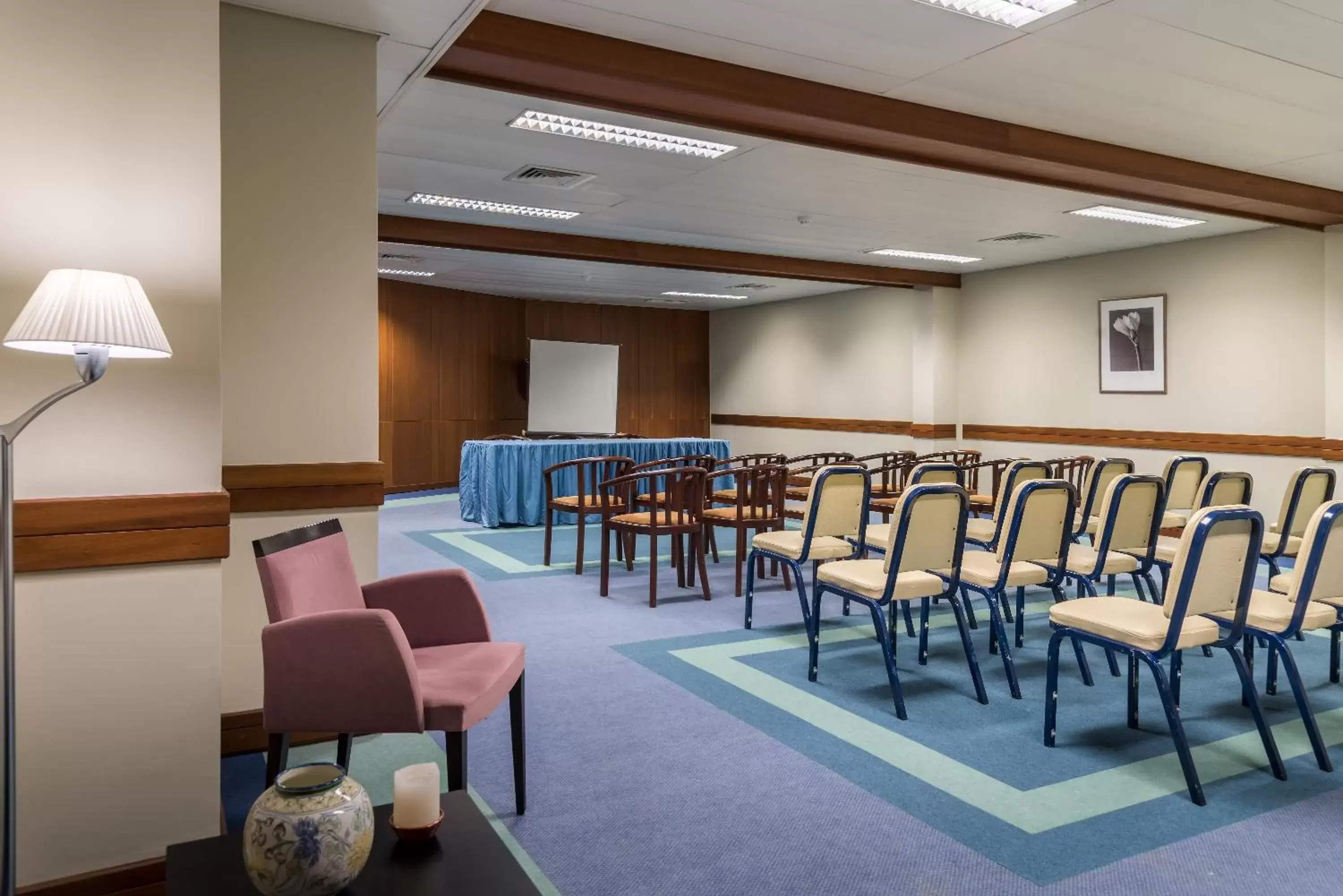 Meeting/conference room in Enotel Magnólia