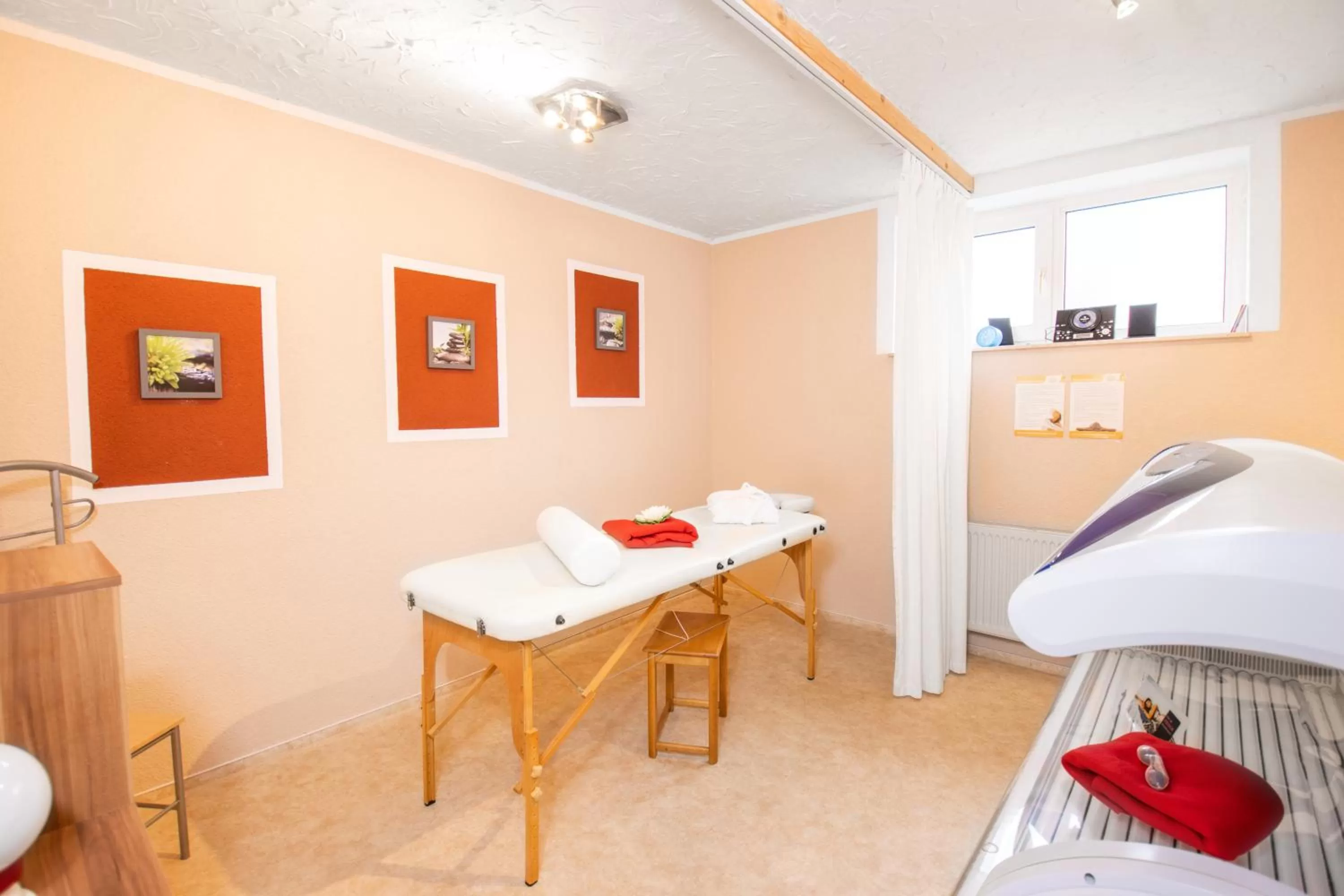 Massage, Bed in Hotel garni Zwickau-Mosel