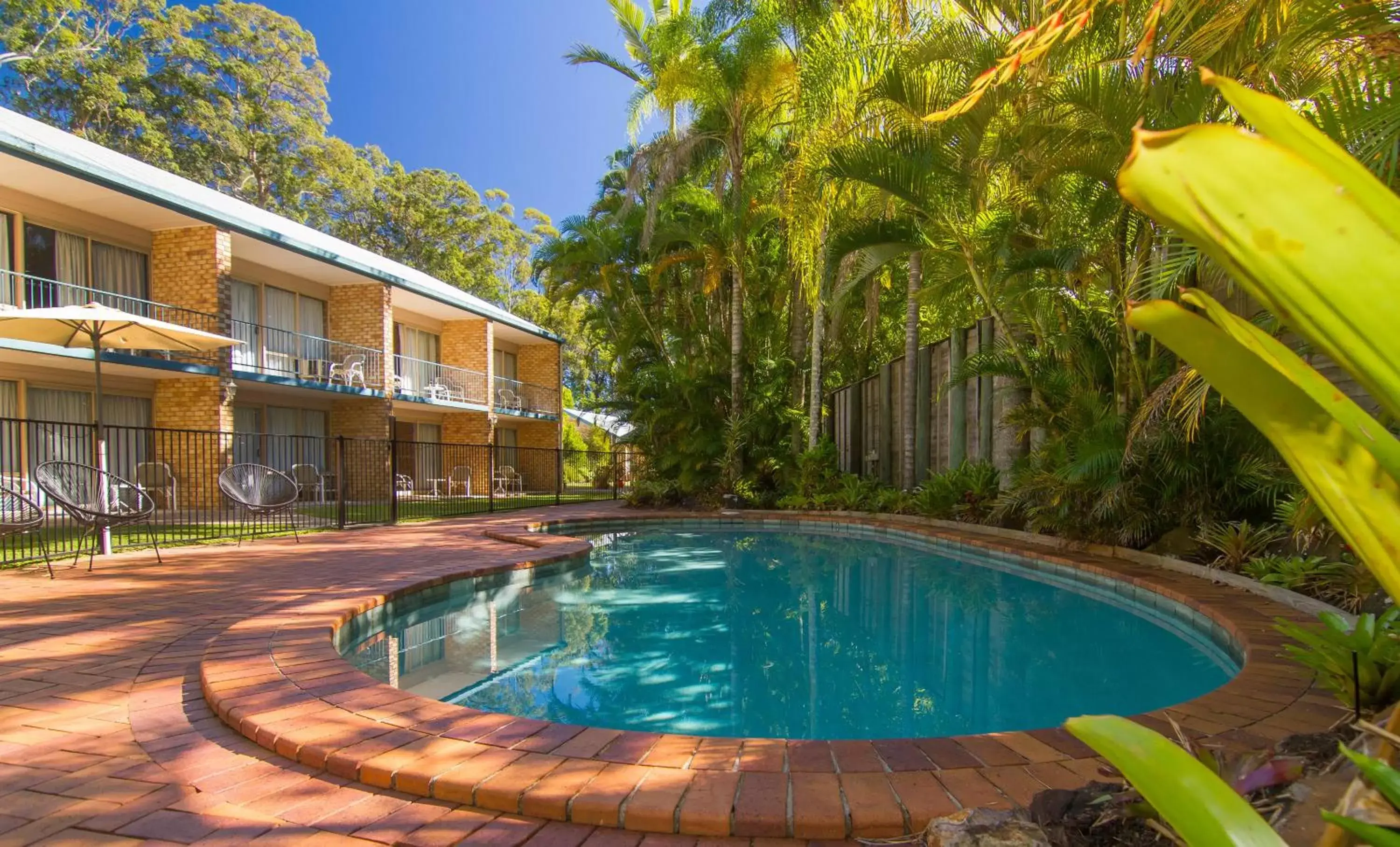 Property building, Swimming Pool in Sunshine Coast Motor Lodge