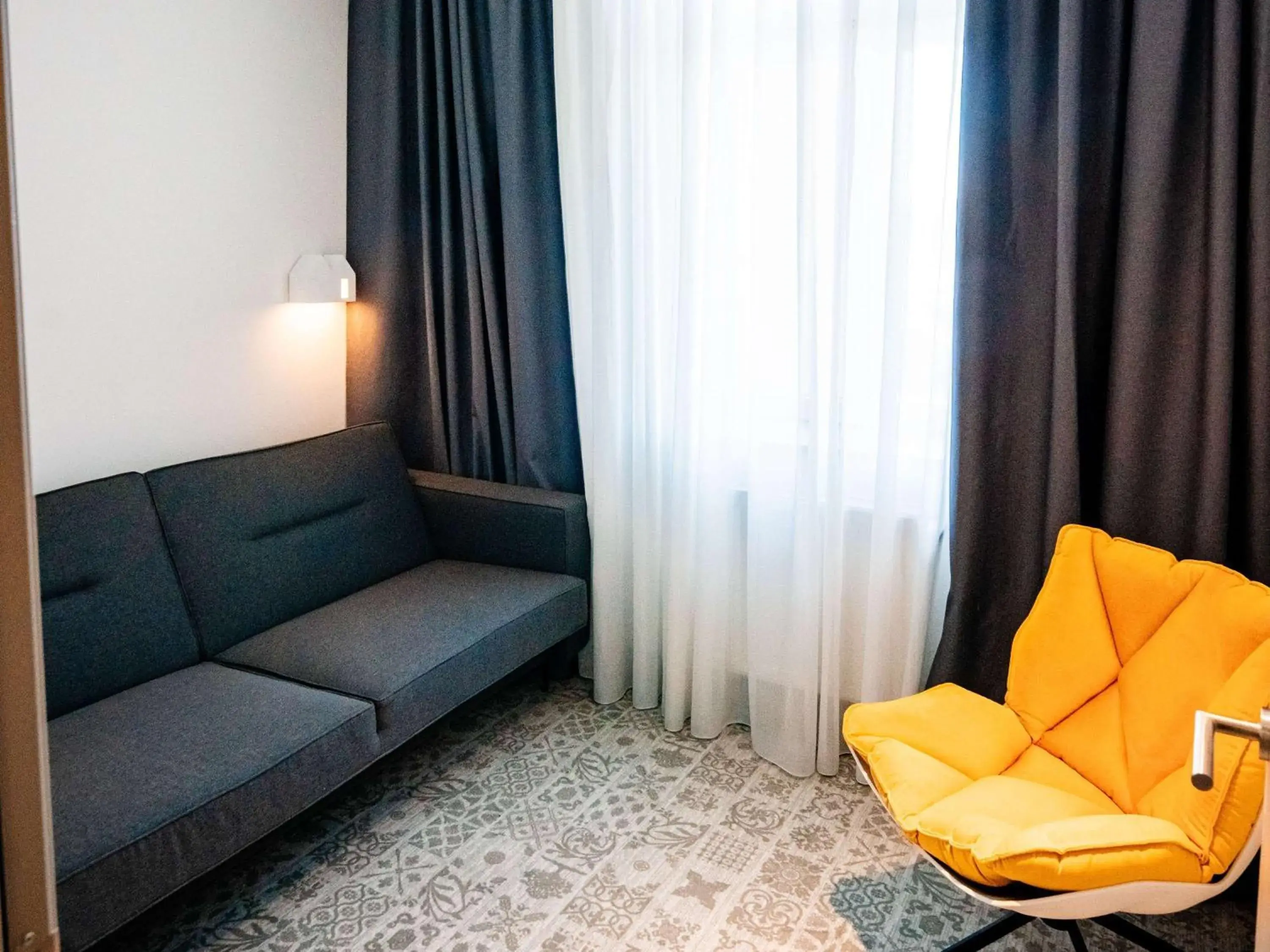 Bedroom, Seating Area in ibis Styles Sibiu Arsenal