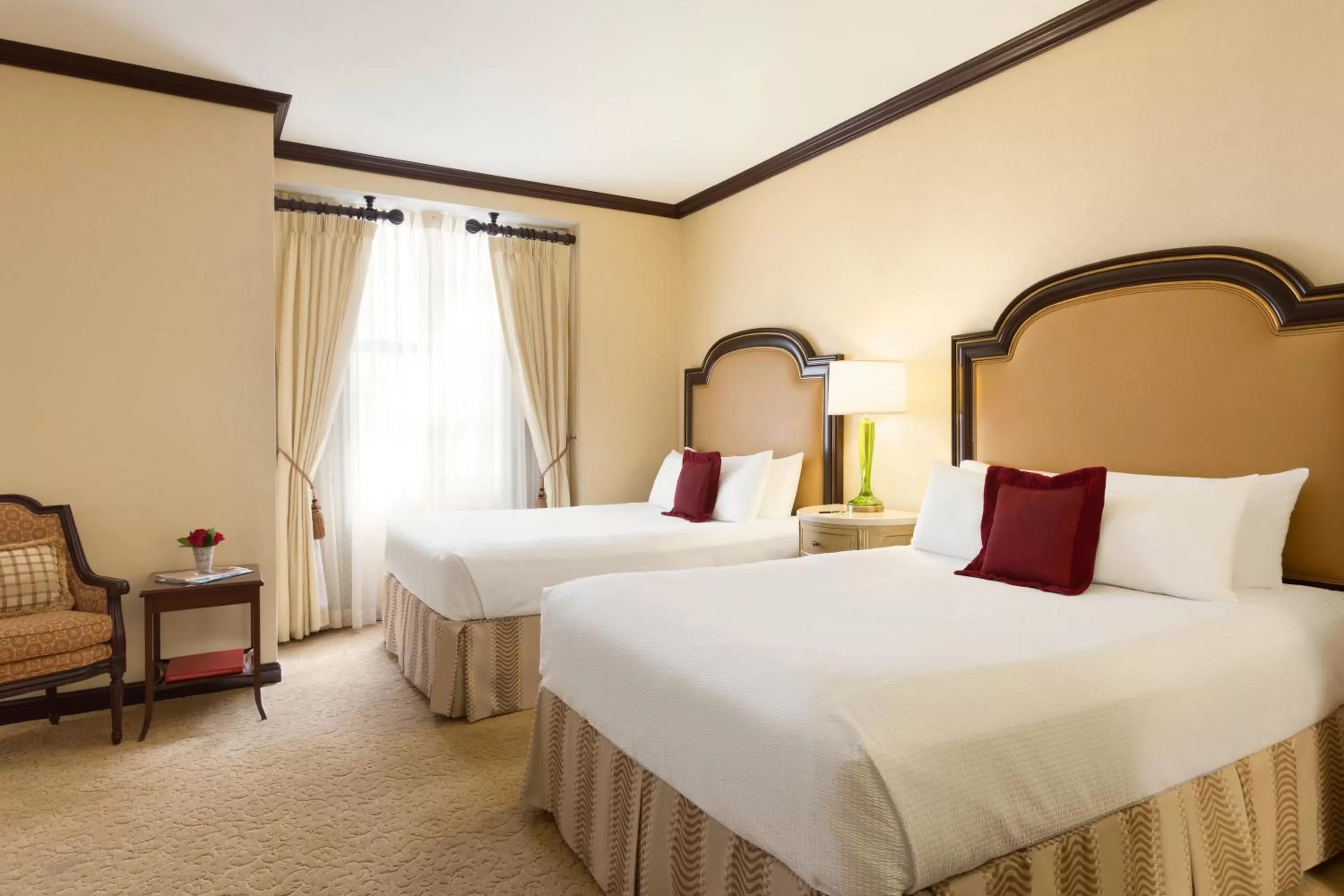 Photo of the whole room, Bed in Hotel Du Pont