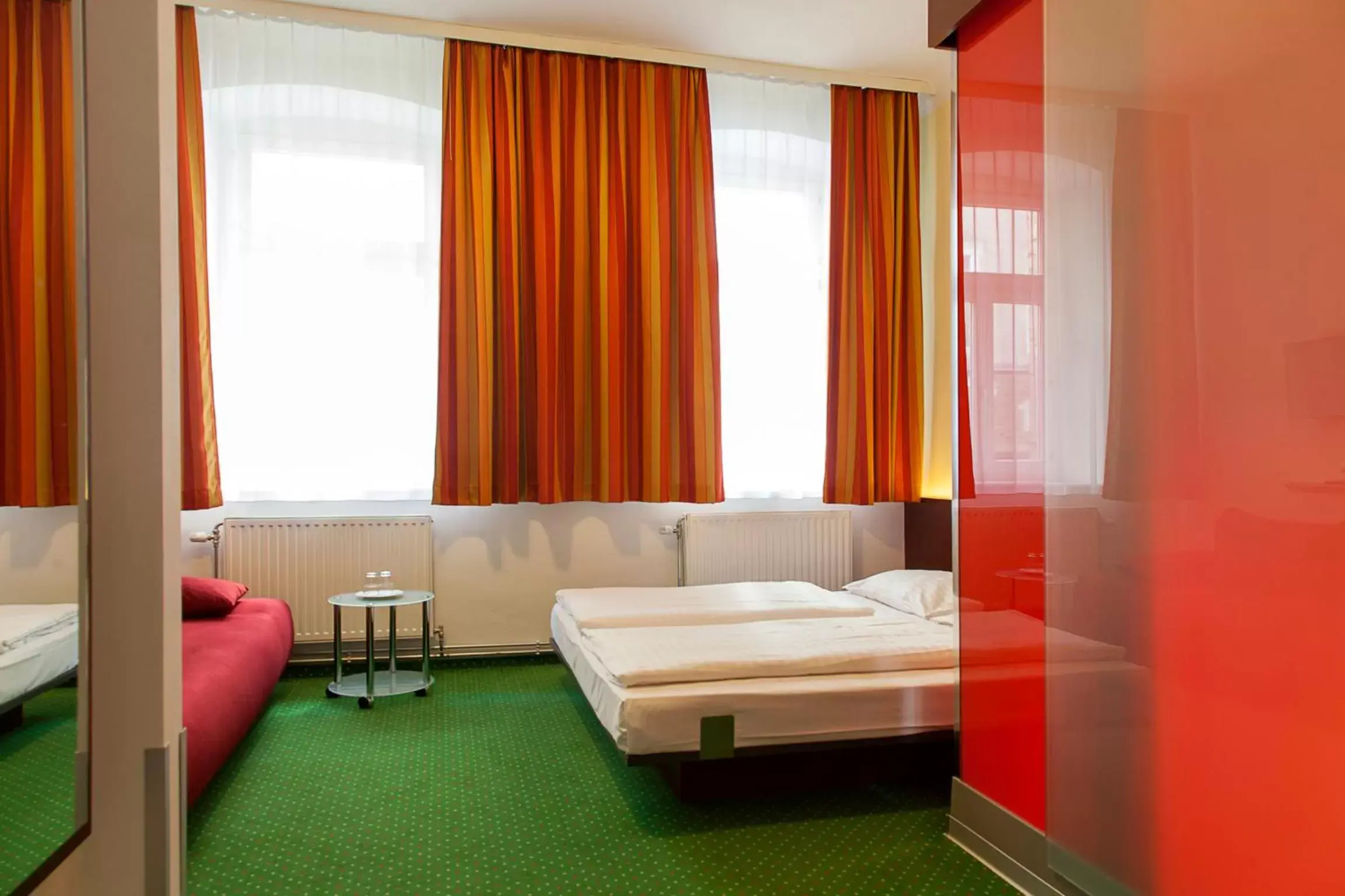 Double Room in Pension Stadthalle Double Room in Pension Stadthalle