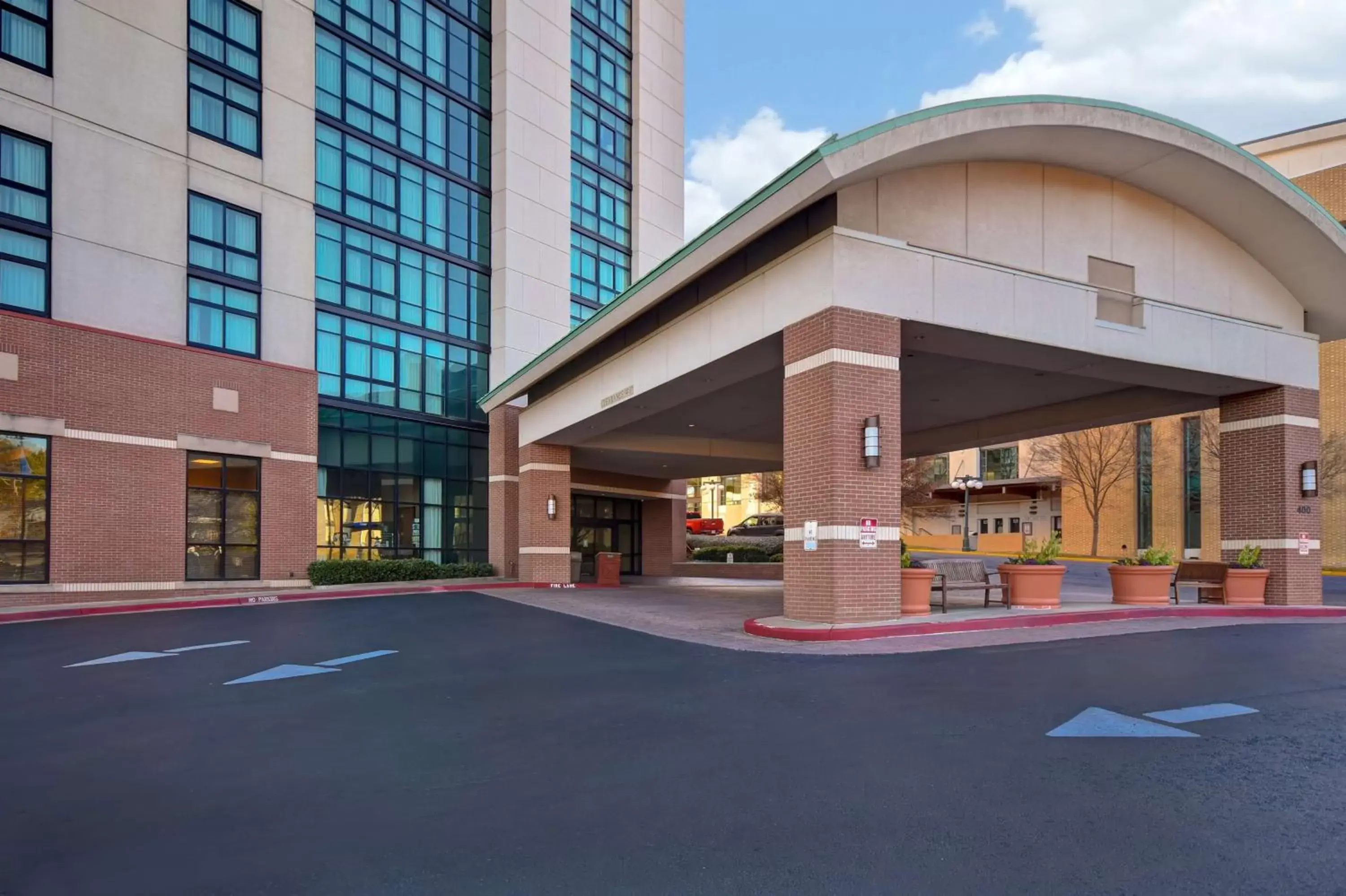 Property building in Embassy Suites Hot Springs - Hotel & Spa