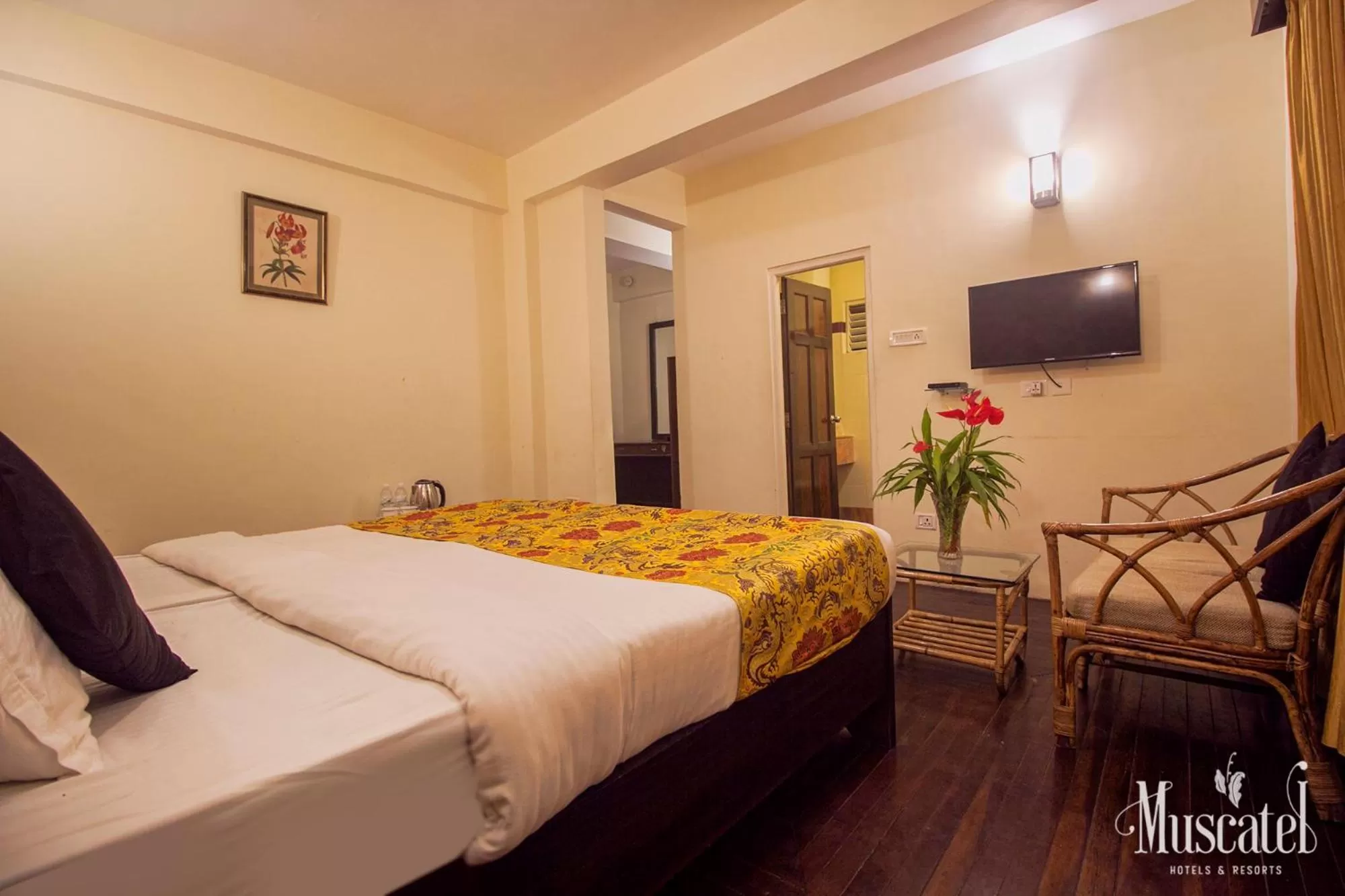 Bed in Muscatel Delamare - 200 Mts from MG Marg