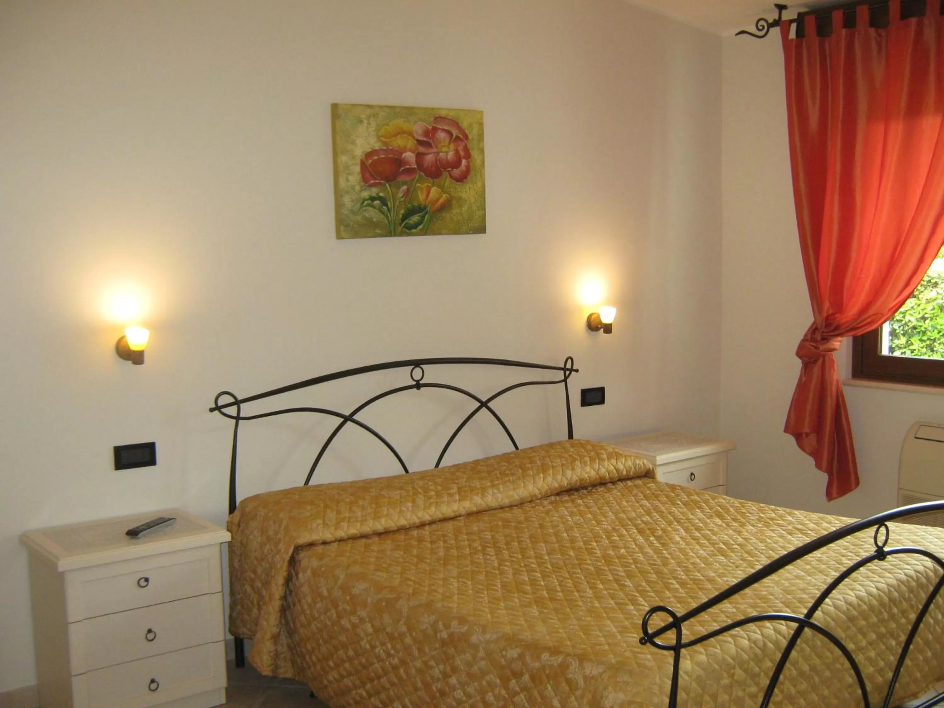 Photo of the whole room, Bed in B & B OASI