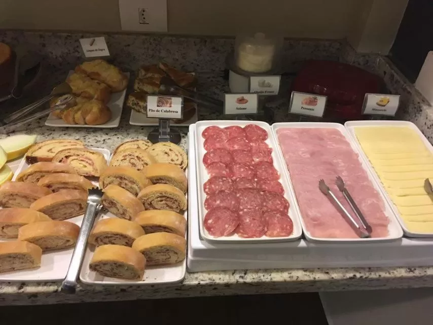 Breakfast in Barueri Premiêr Hotel