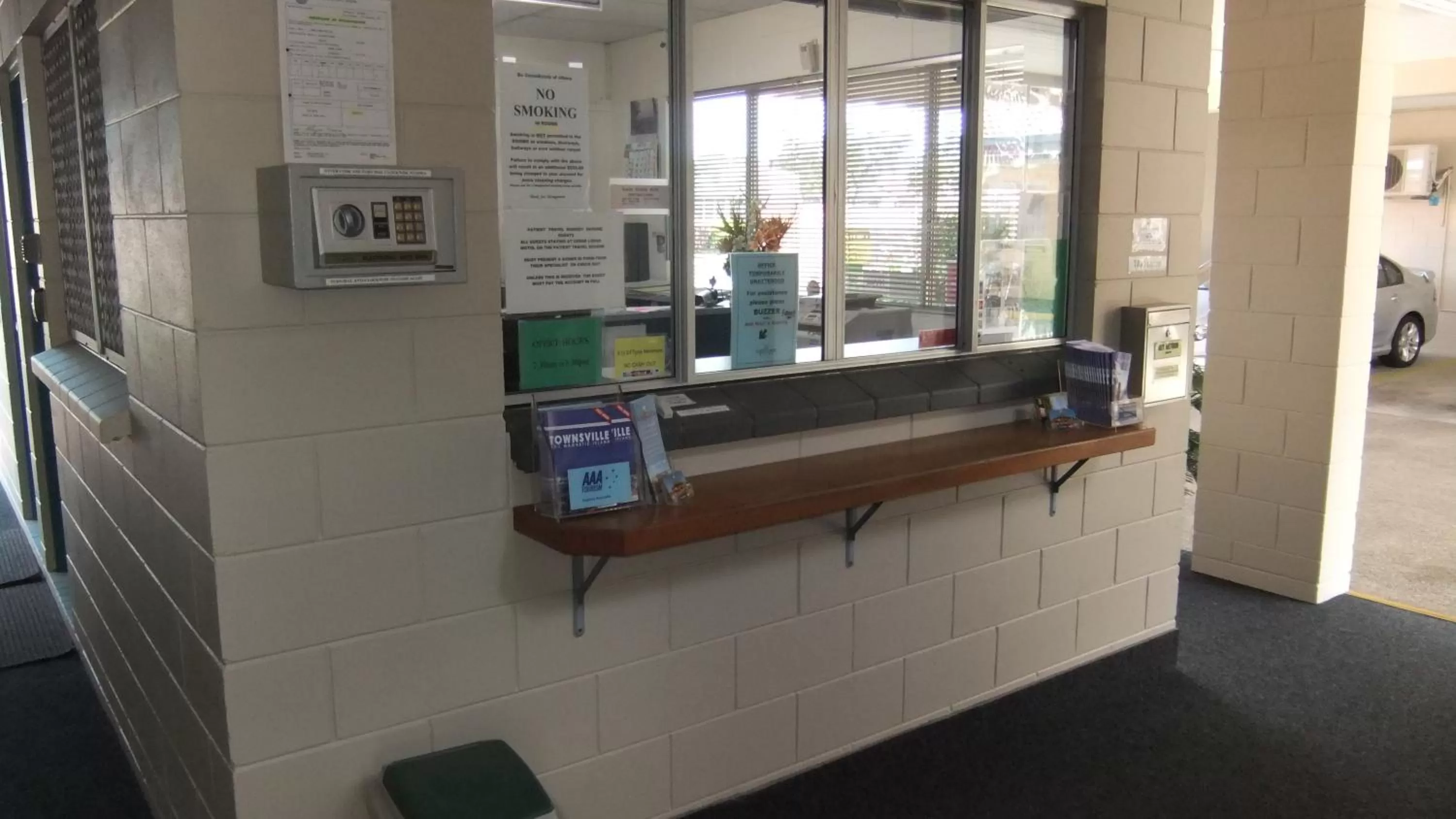 Day in Cedar Lodge Motel