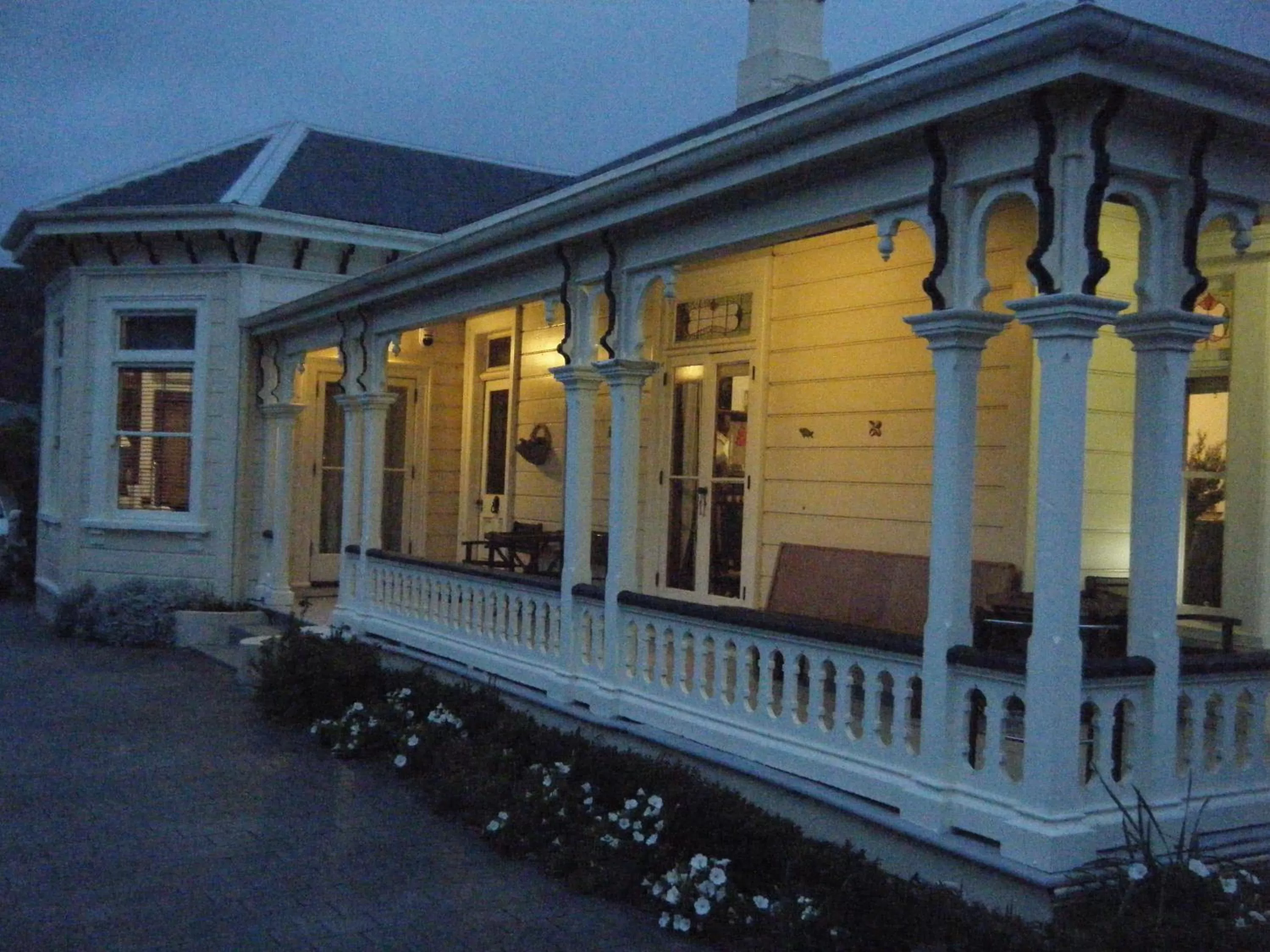 Property Building in Collingwood Manor