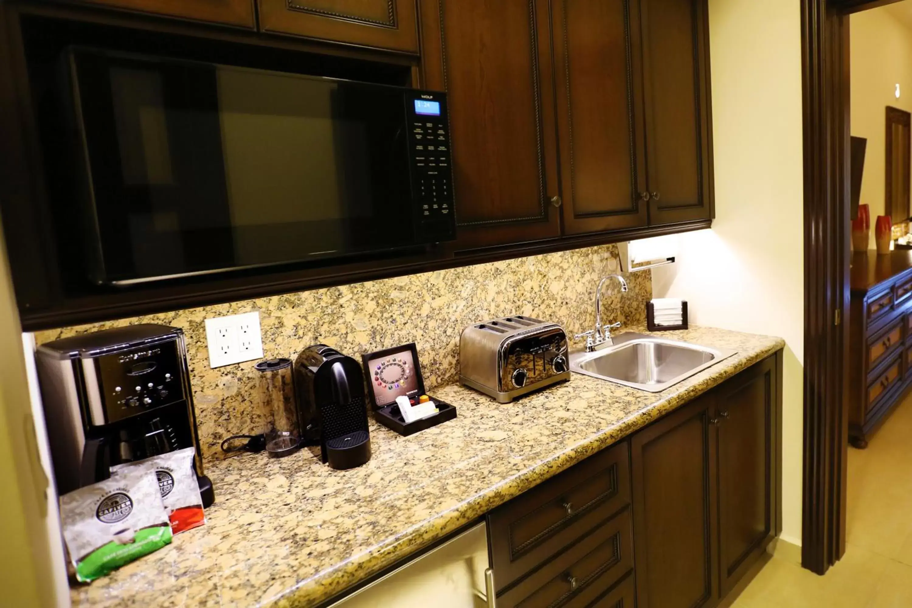 Coffee/tea facilities, Kitchen/Kitchenette in Grand Residences Riviera Cancun, All Inclusive