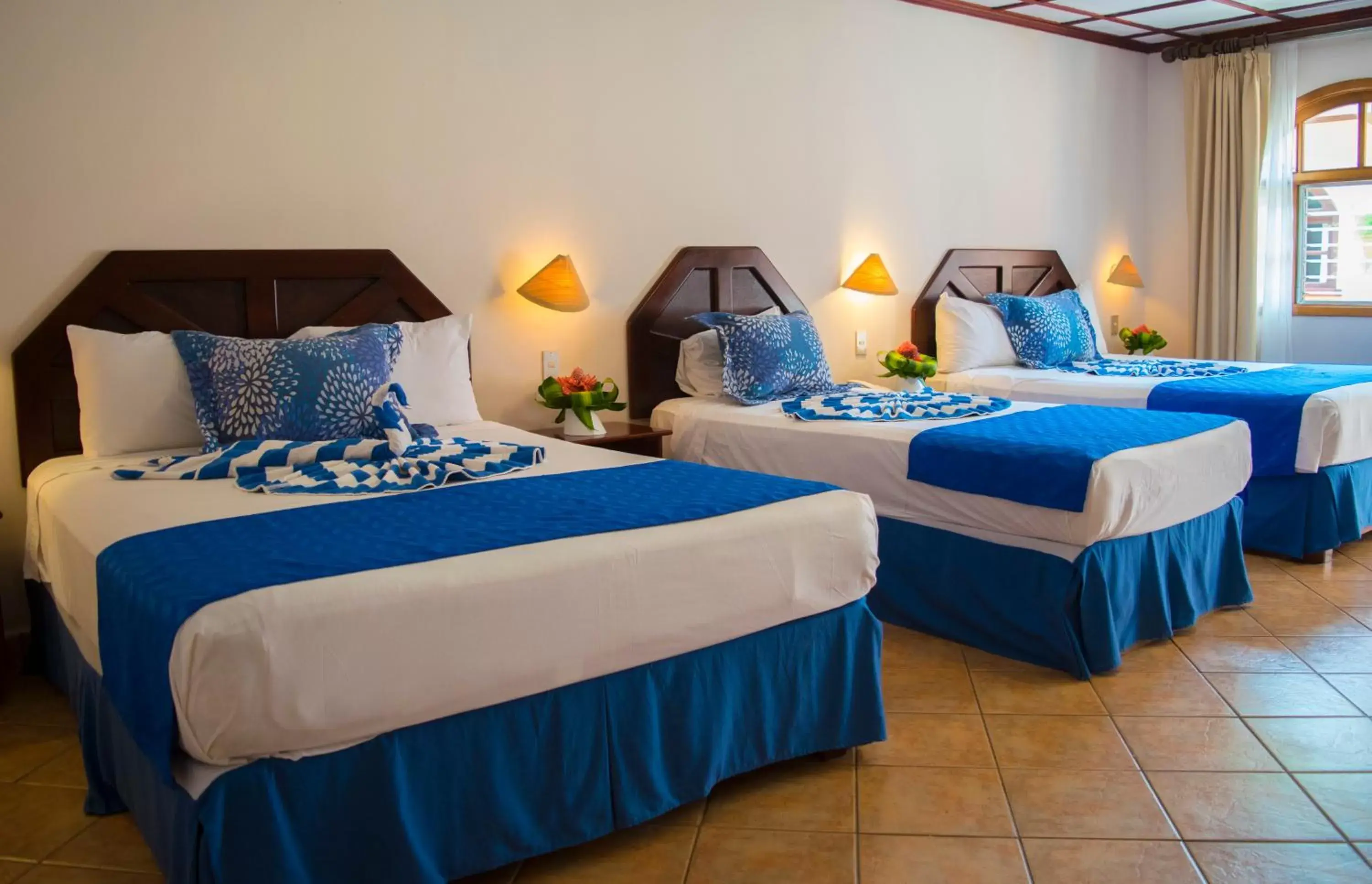 Bedroom, Bed in El Tucano Resort & Thermal Spa