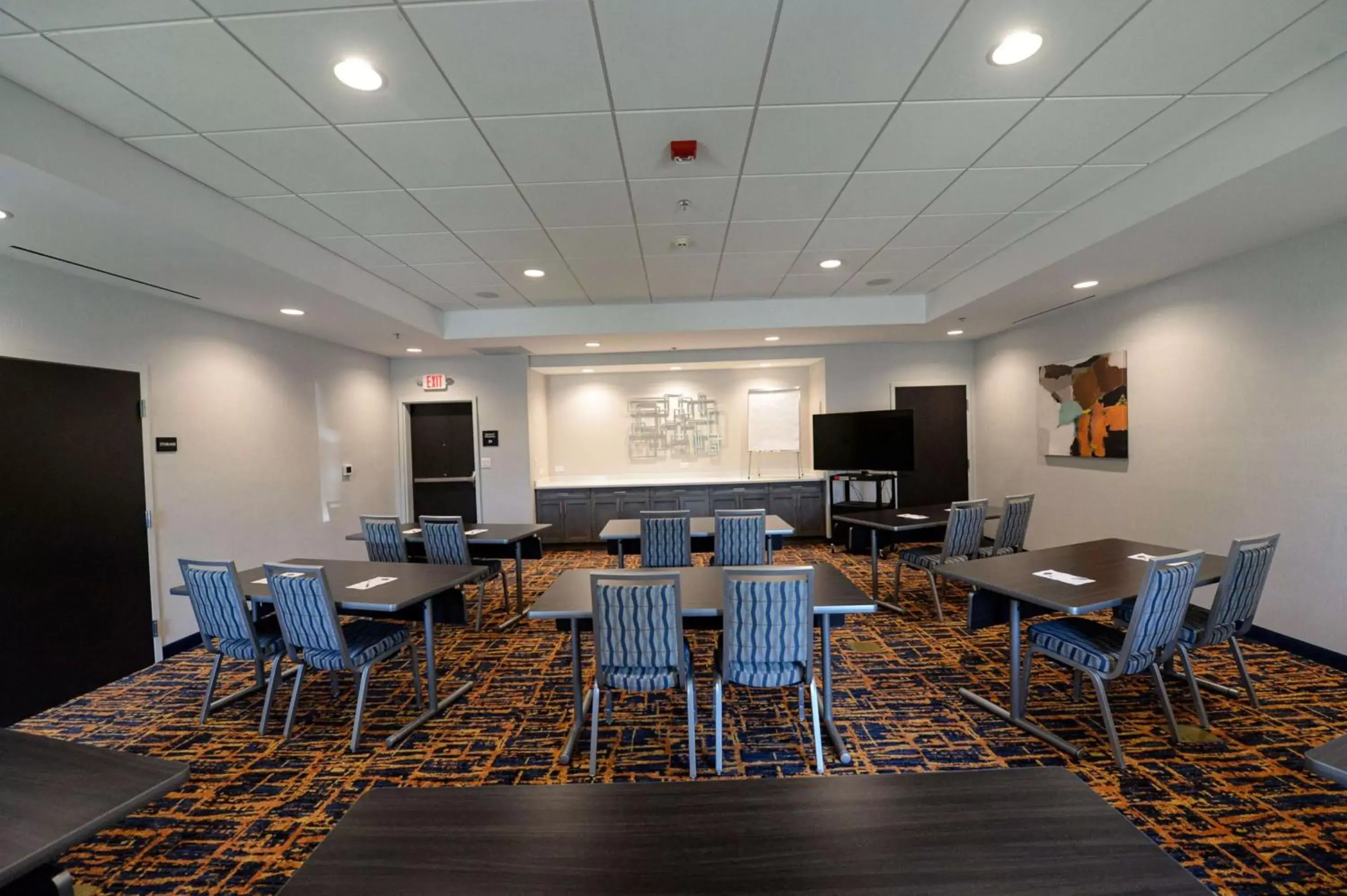 Meeting/conference room in Hampton Inn & Suites Lenoir, NC